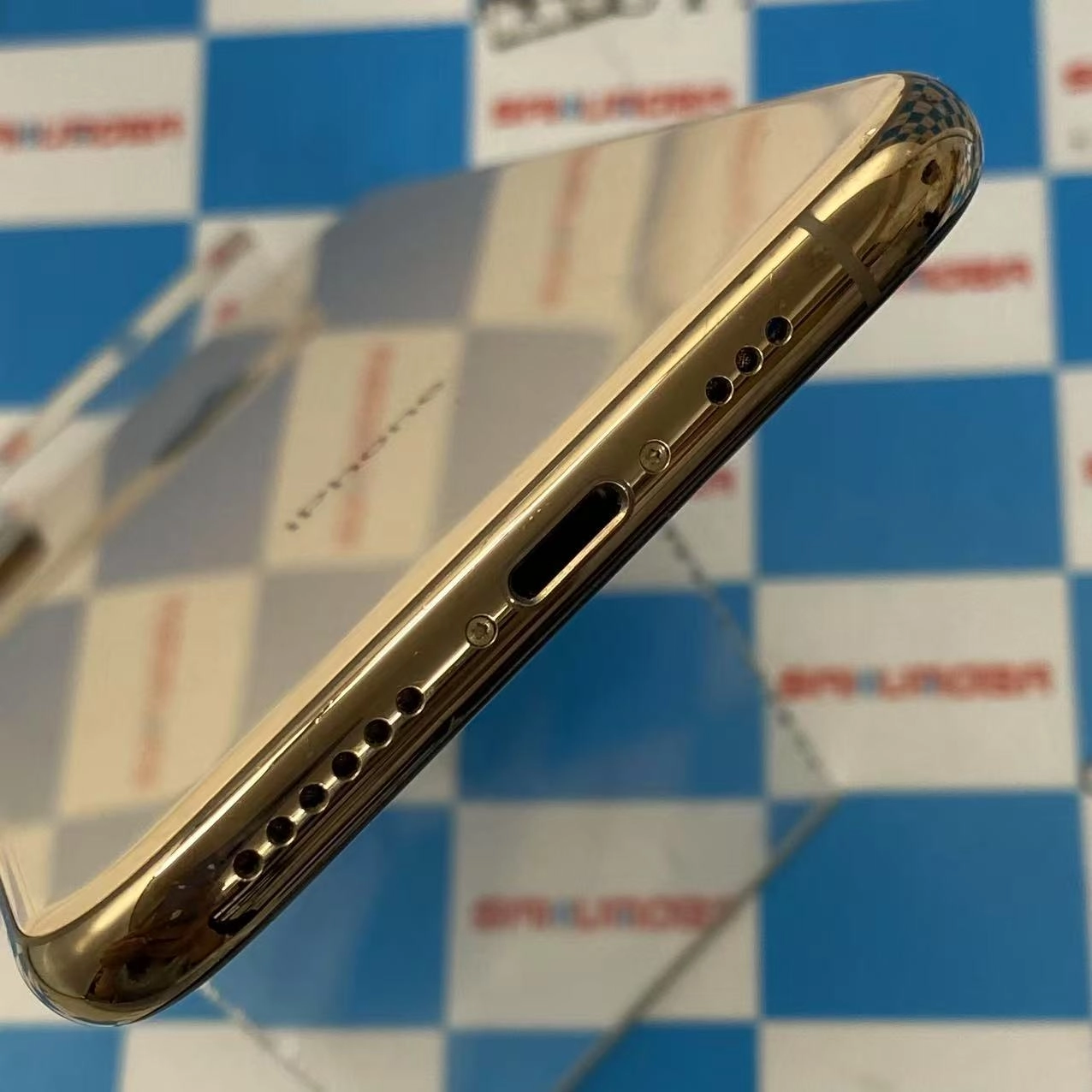 iPhoneXS 64GB ゴールド MTAY2J/A SIMロック解除済 au ジャンク品