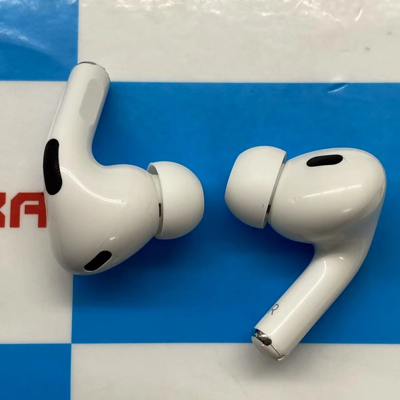 Airpods Pro 第2世代 ー ホワイト MQD83J/A