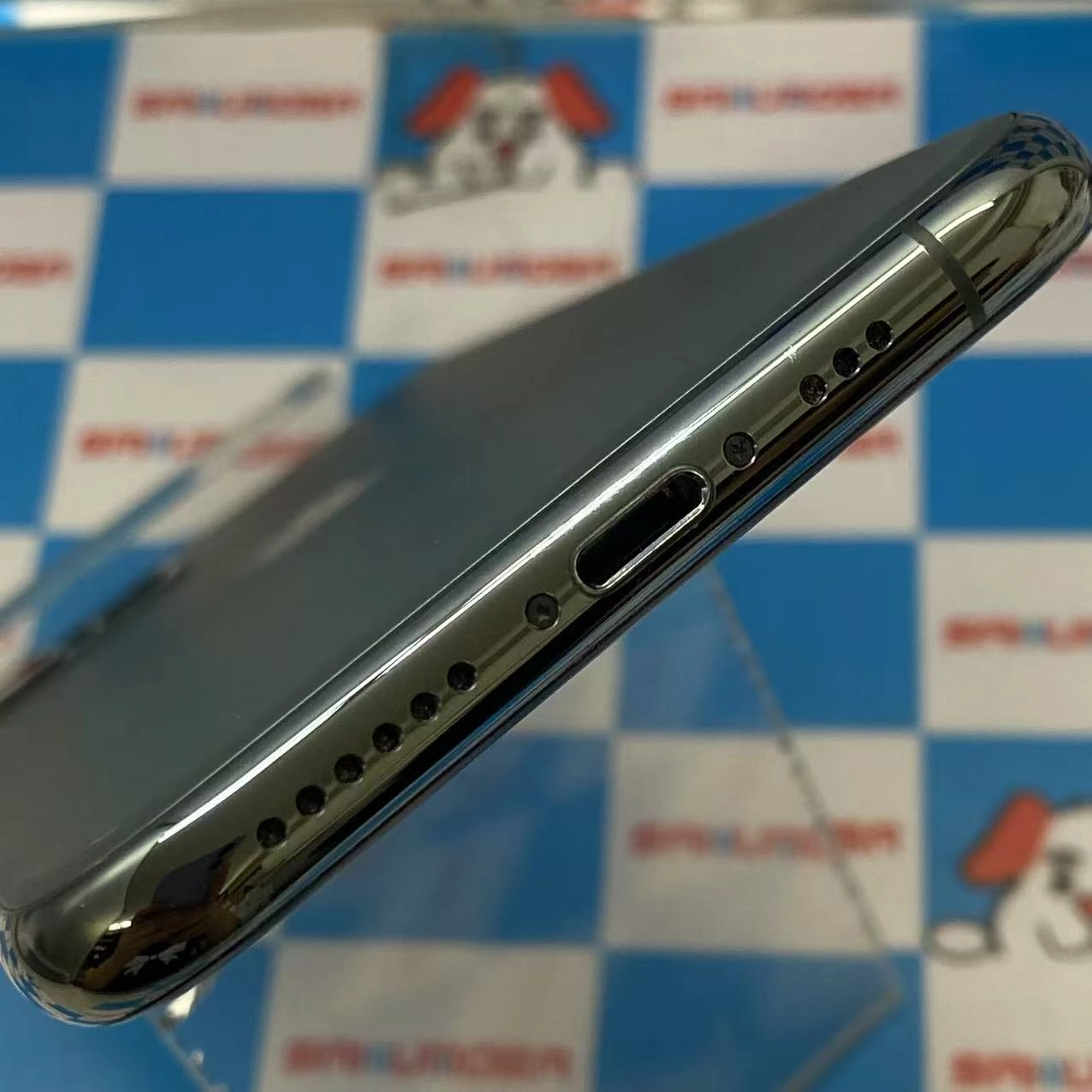 iPhone11 Pro 512GB ミッドナイトグリーン MWCG2J/A au