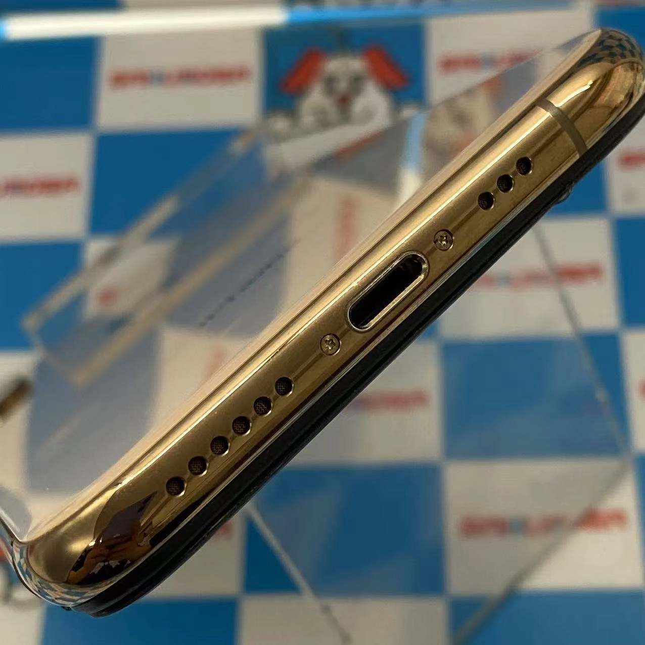 iPhoneXS 64GB ゴールド MTAY2J/A SIMロック解除済 docomo ジャンク品