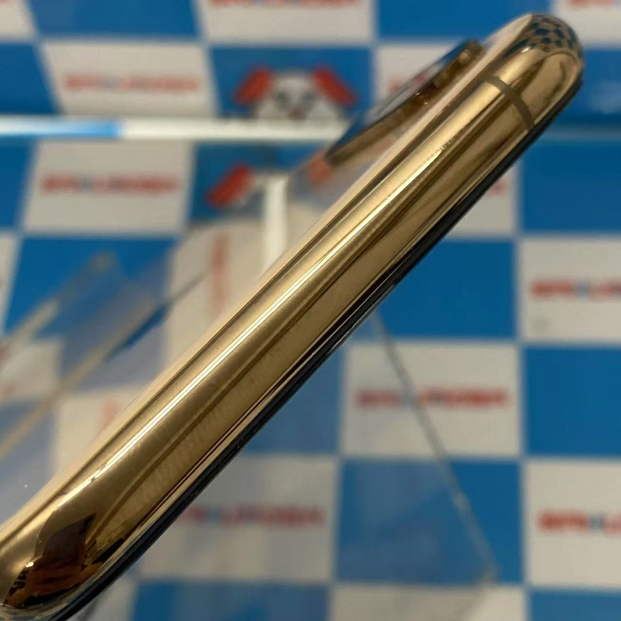 iPhoneXS 64GB ゴールド MTAY2J/A SIMロック解除済 docomo