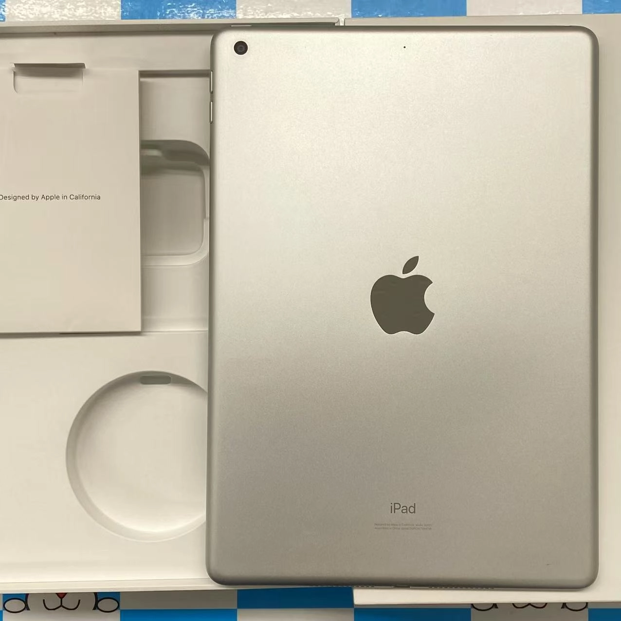 iPad 第7世代 Wi-Fiモデル 32GB シルバー MW752J/A