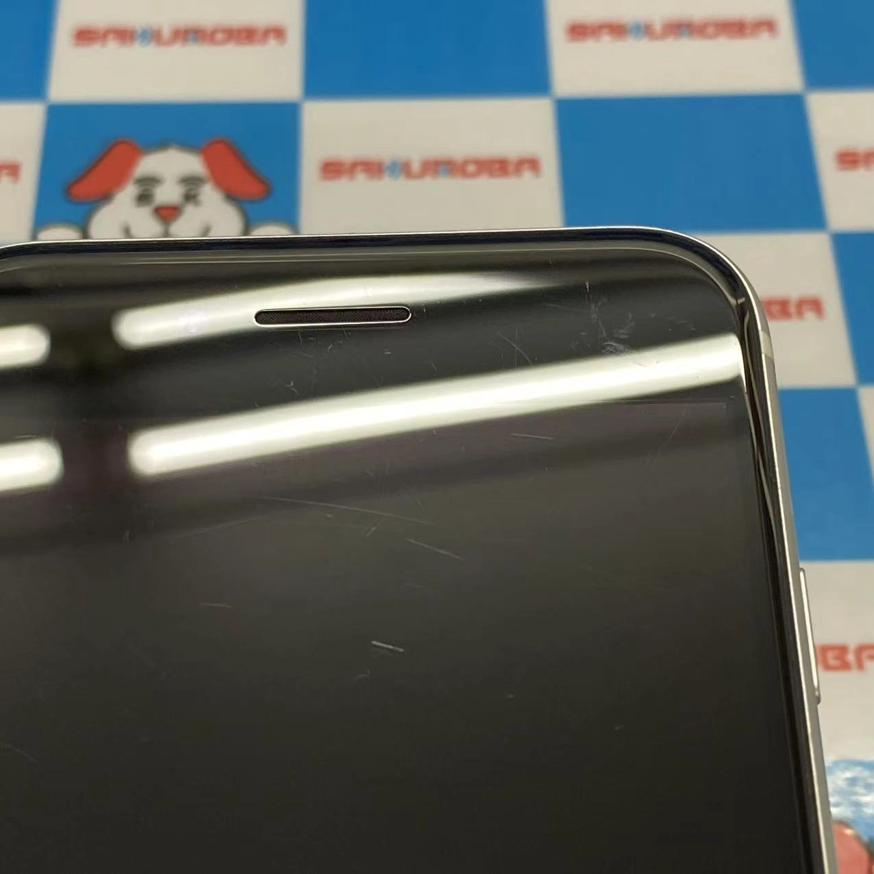 iPhoneSE 第3世代 64GB スターライト MMYD3J/A au