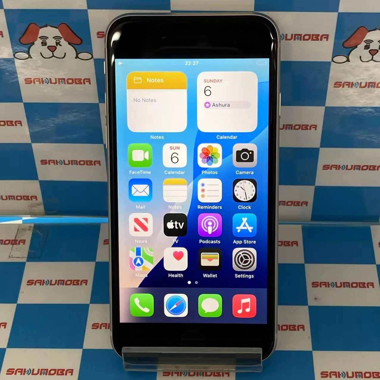 iPhoneSE 第3世代 64GB スターライト MMYD3J/A au