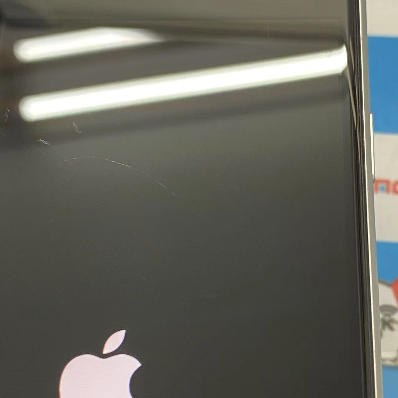 iPhoneSE 第3世代 64GB スターライト MMYD3J/A au