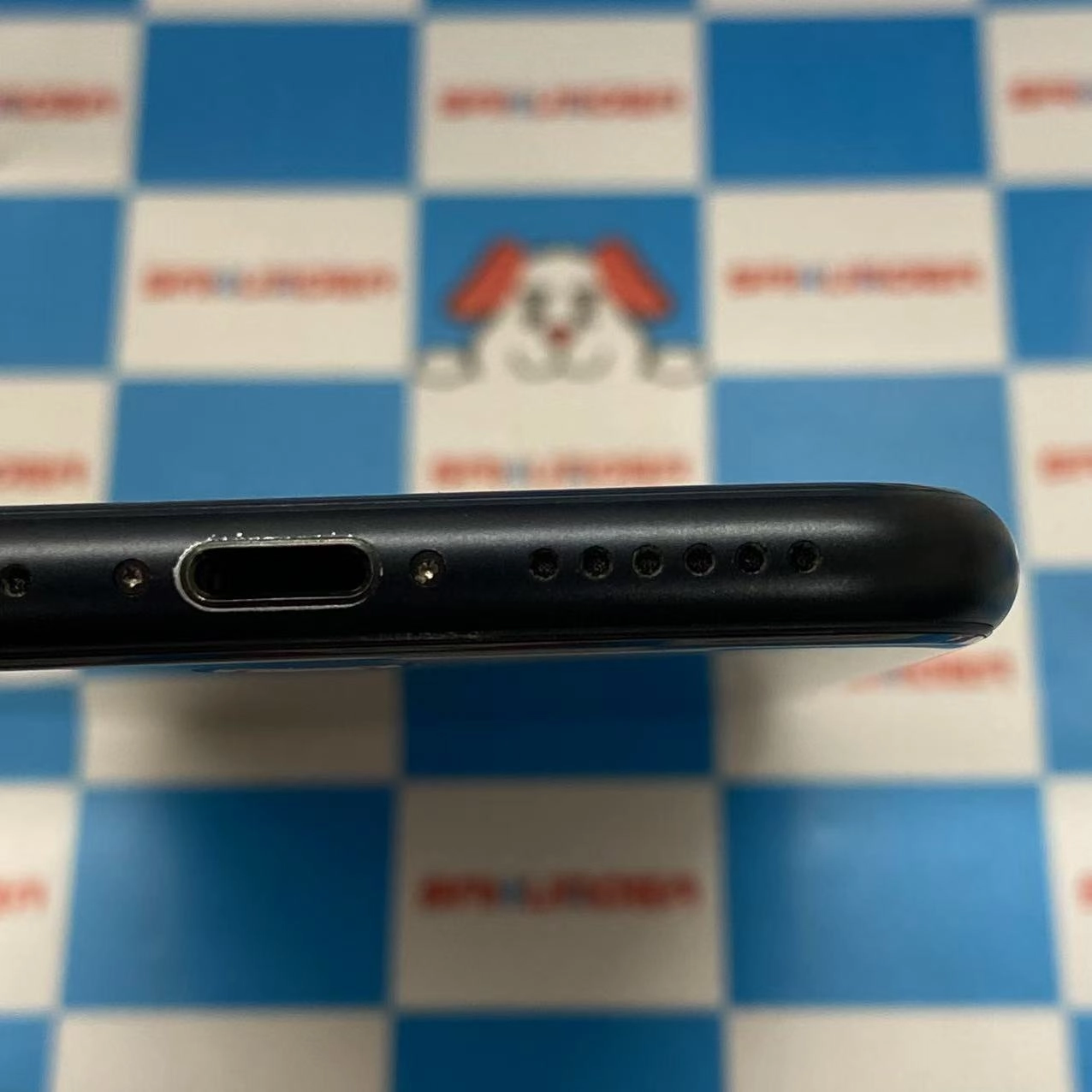 iPhoneSE 第3世代 256GB ミッドナイト MMYJ3J/A 楽天モバイル版SIMフリー ジャンク品