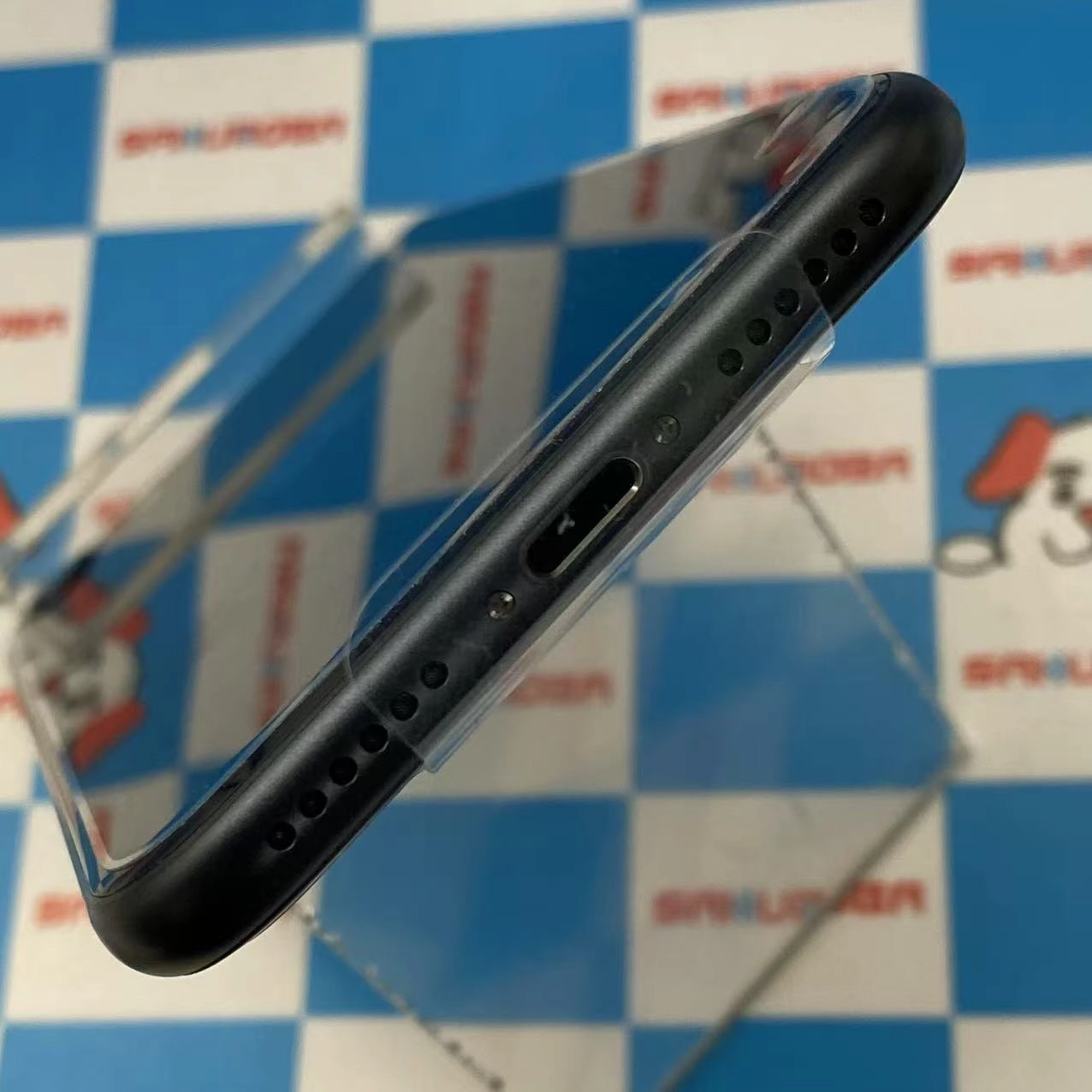 iPhoneSE 第3世代 64GB ミッドナイト MMYC3J/A docomo版SIMフリー 開封未使用品