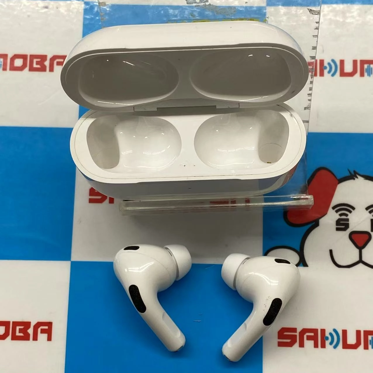 Airpods Pro 第2世代 ー ホワイト MQD83J/A ジャンク品