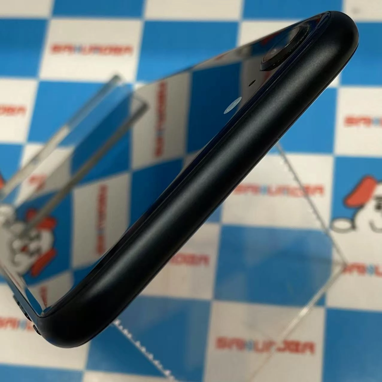 iPhoneSE 第3世代 128GB ミッドナイト MMYF3J/A docomo版SIMフリー