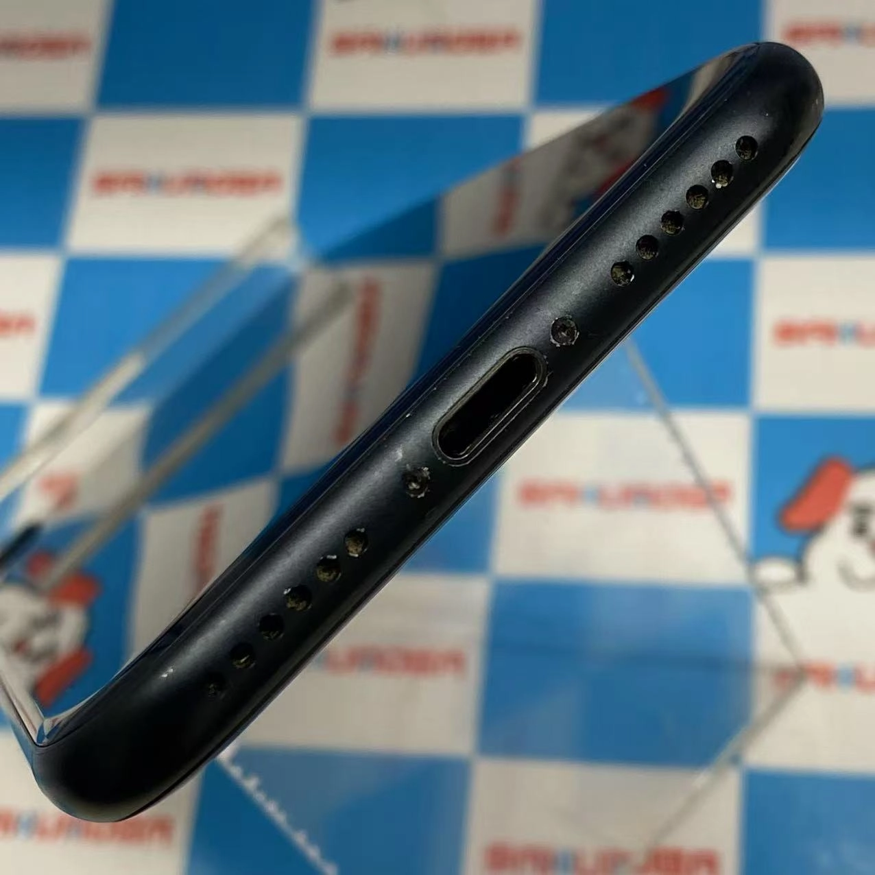 iPhoneSE 第3世代 64GB ミッドナイト MMYC3J/A SIMロック解除済 SoftBank