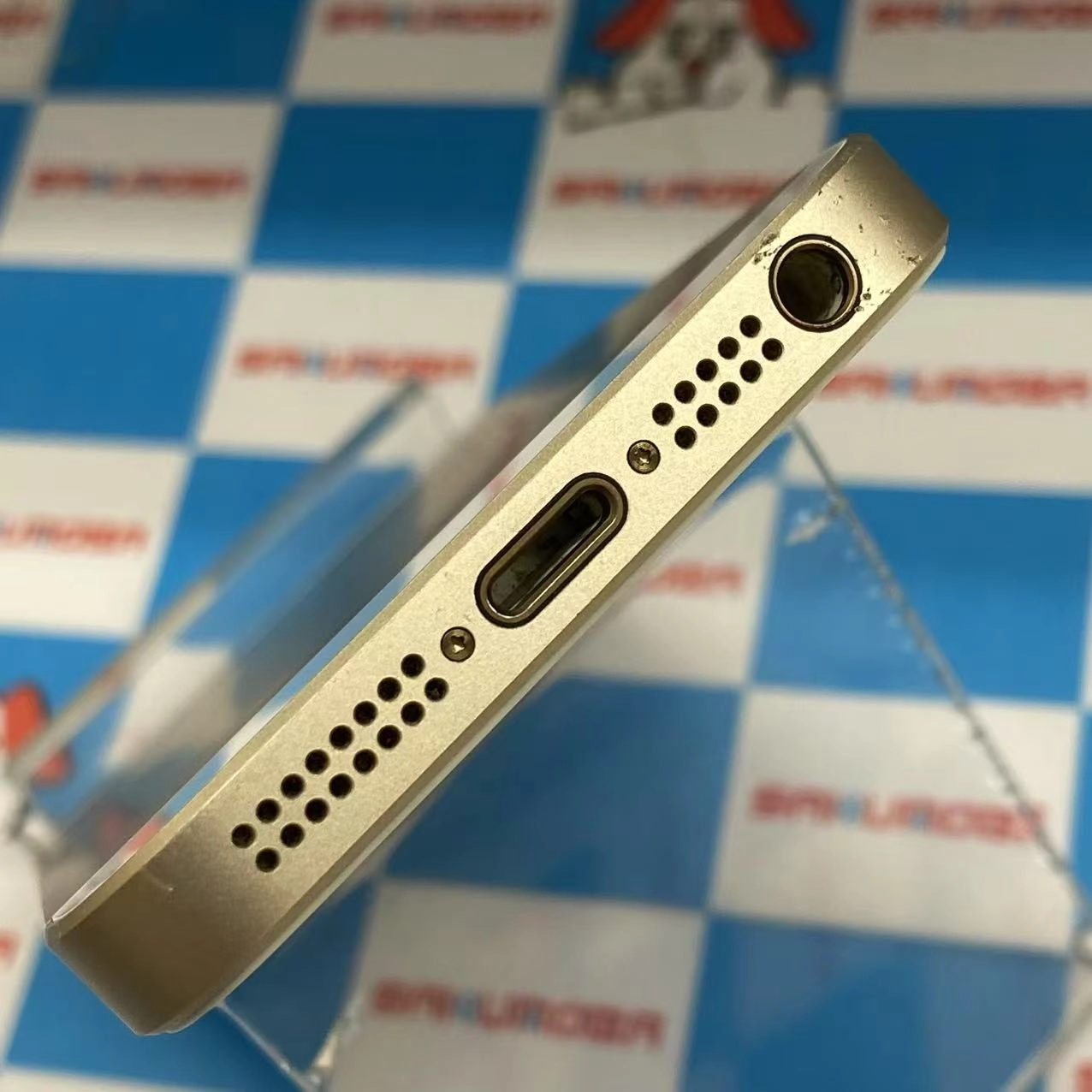 iPhoneSE 32GB ゴールド MP842J/A SIMフリー 訳あり品