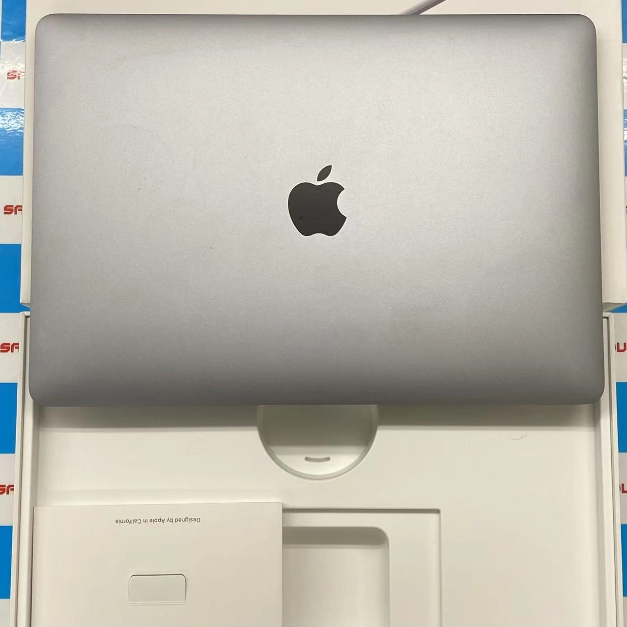 MacBook Pro 13インチ Mid2019 Two Thunderbolt 3 ports 8GB 256GB 1.4GHz Corei5 スペースグレイ MUHP2J/A 8GB/256GB