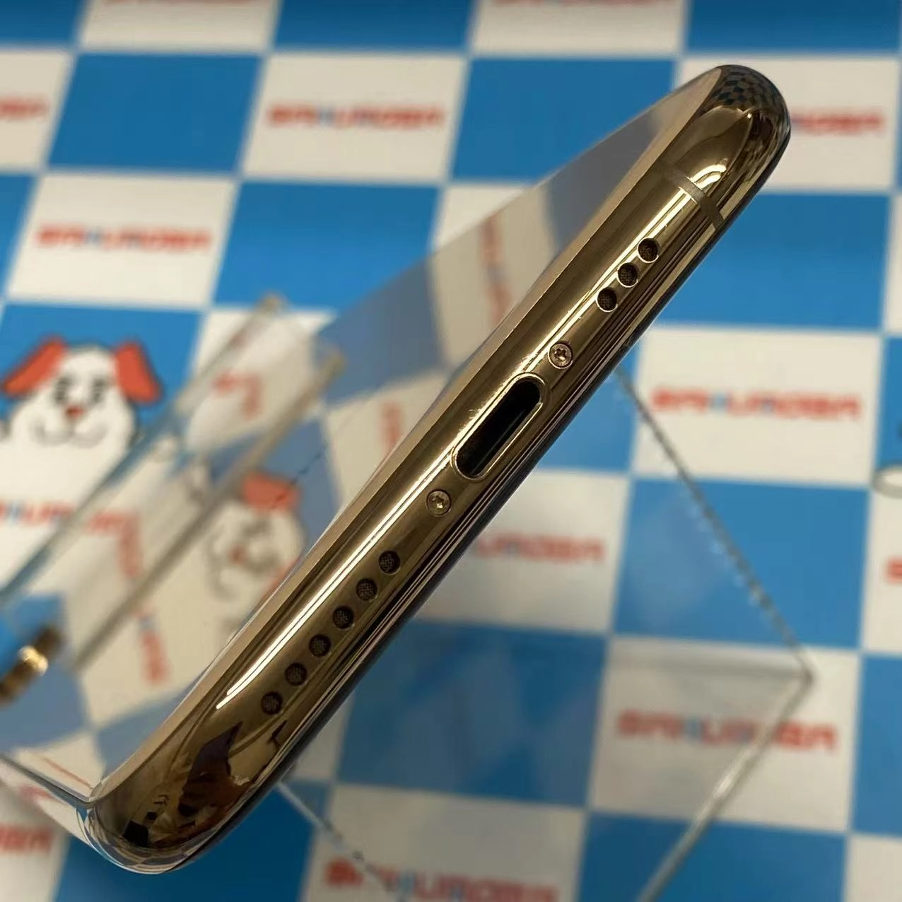 iPhoneXS 64GB ゴ-ルド NTAY2J/A SIMロック解除済 docomo