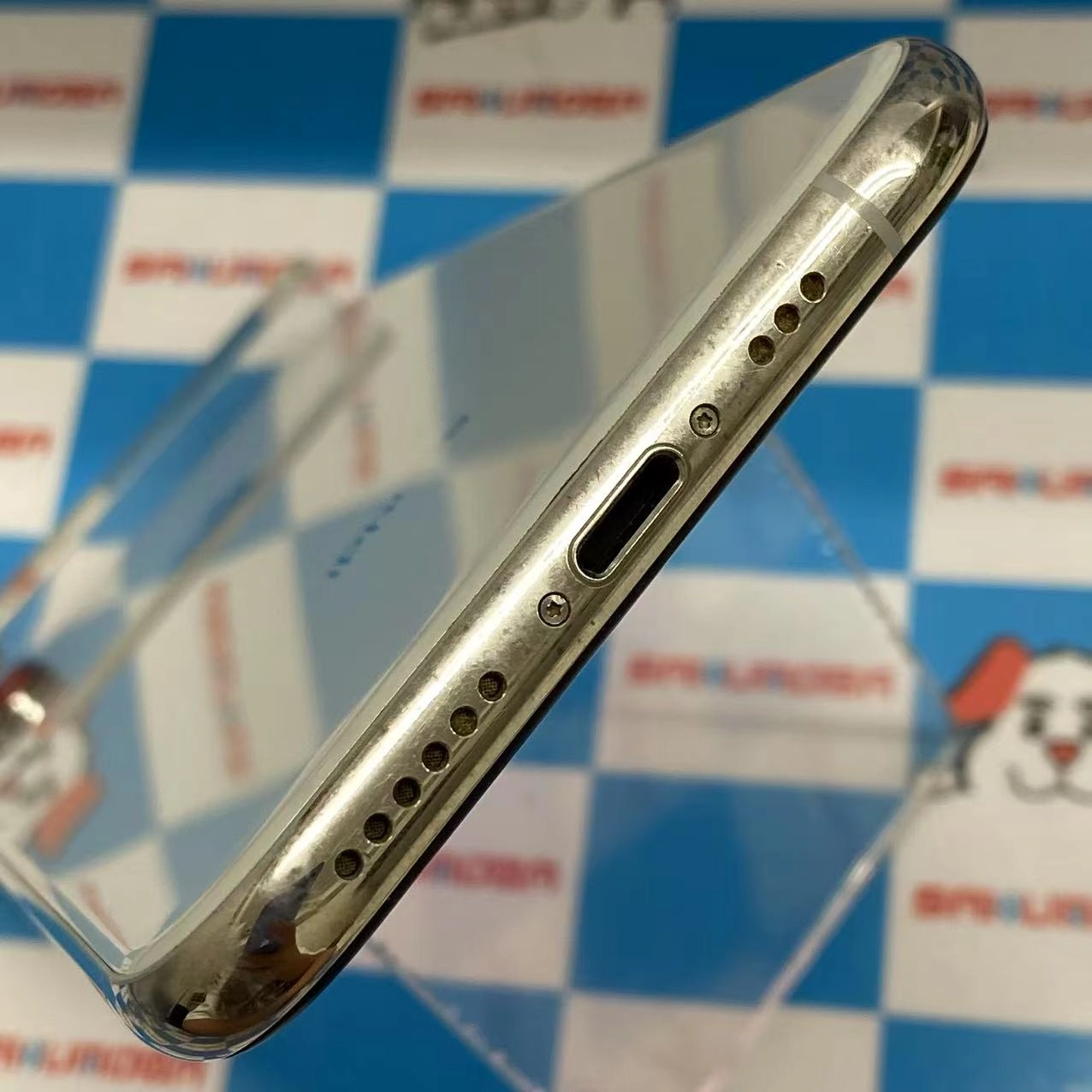 iPhoneXS 64GB シルバー MTAX2J/A SIMロック解除済 au