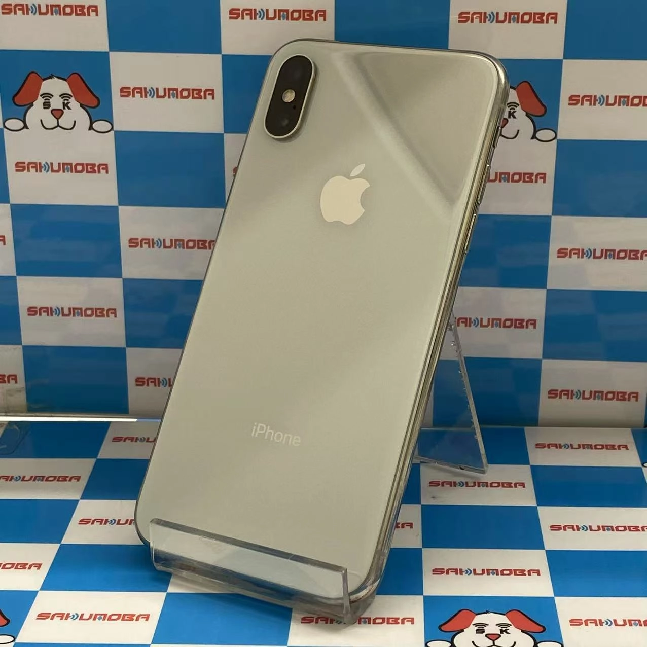 iPhoneXS 64GB シルバー MTAX2J/A SIMロック解除済 au