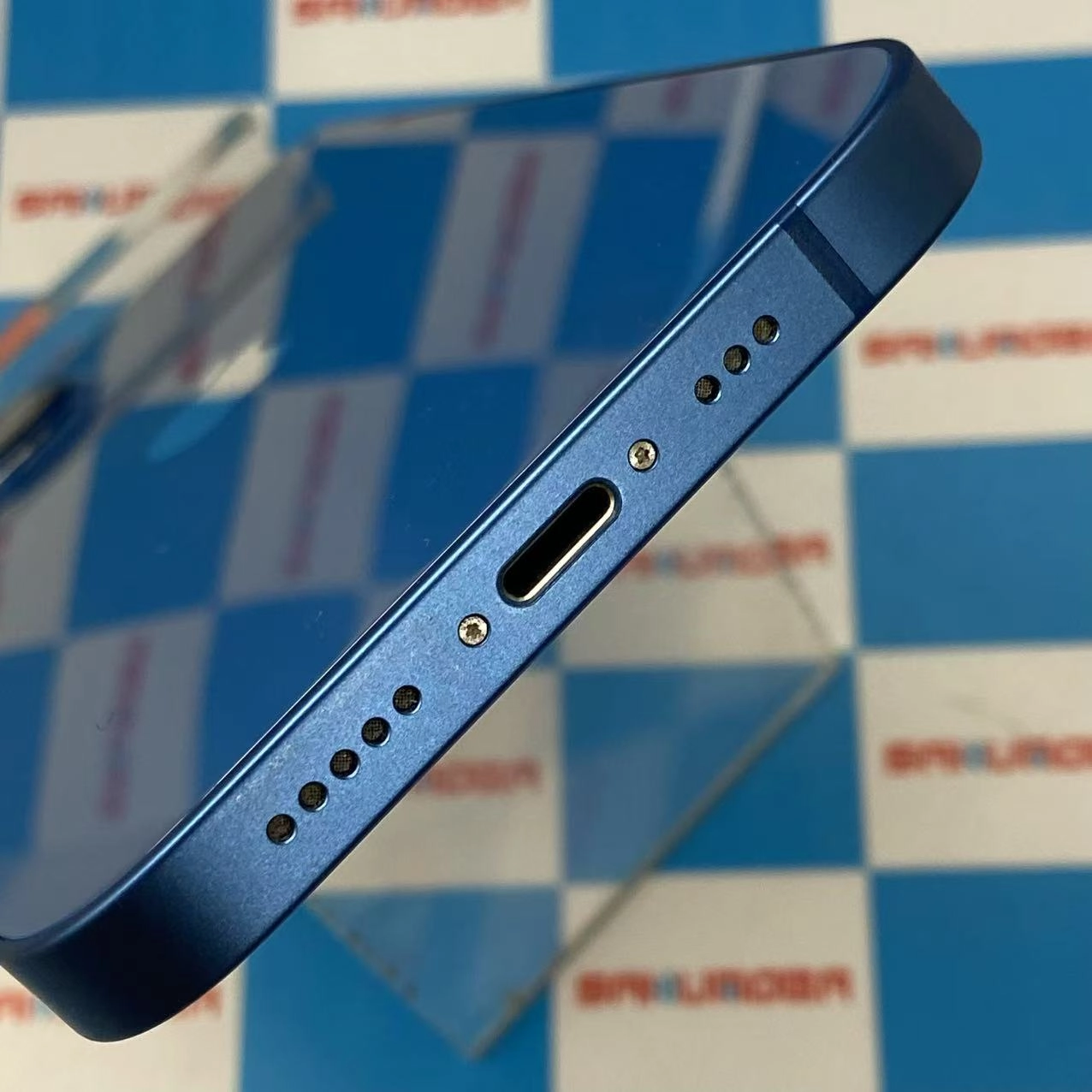 iPhone13 256GB ブルー MLNM3J/A SIMロック解除済 docomo版SIMフリー 美品