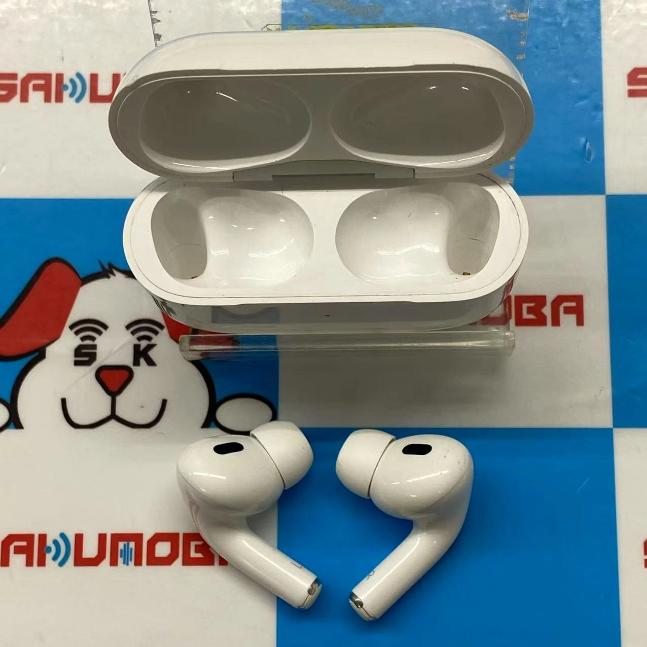 Airpods Pro 第2世代 ー ホワイト MQD83J/A