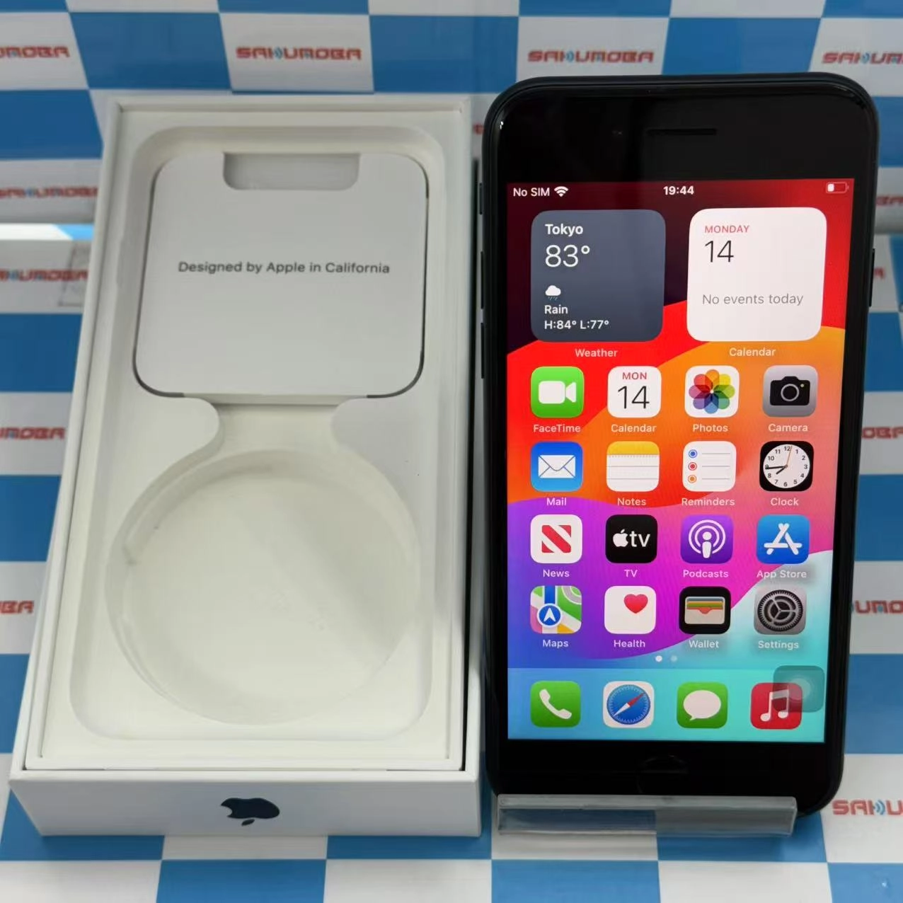 iPhoneSE 第3世代 64GB ミッドナイト MMYC3J/A docomo版SIMフリー