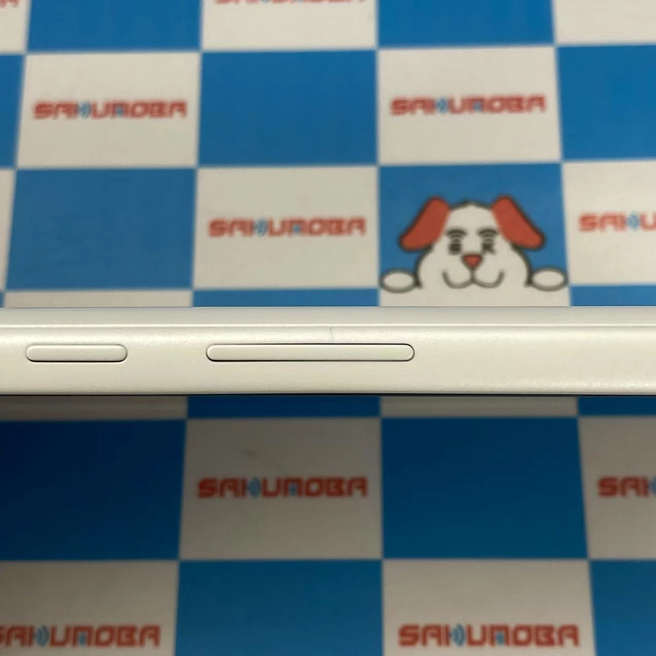 arrows We 64GB ホワイト F-51B SIMロック解除済 docomo