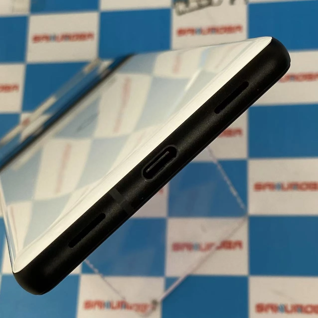 Google Pixel 6a 128GB Chalk GB17L AU版SIMフリー 極美品