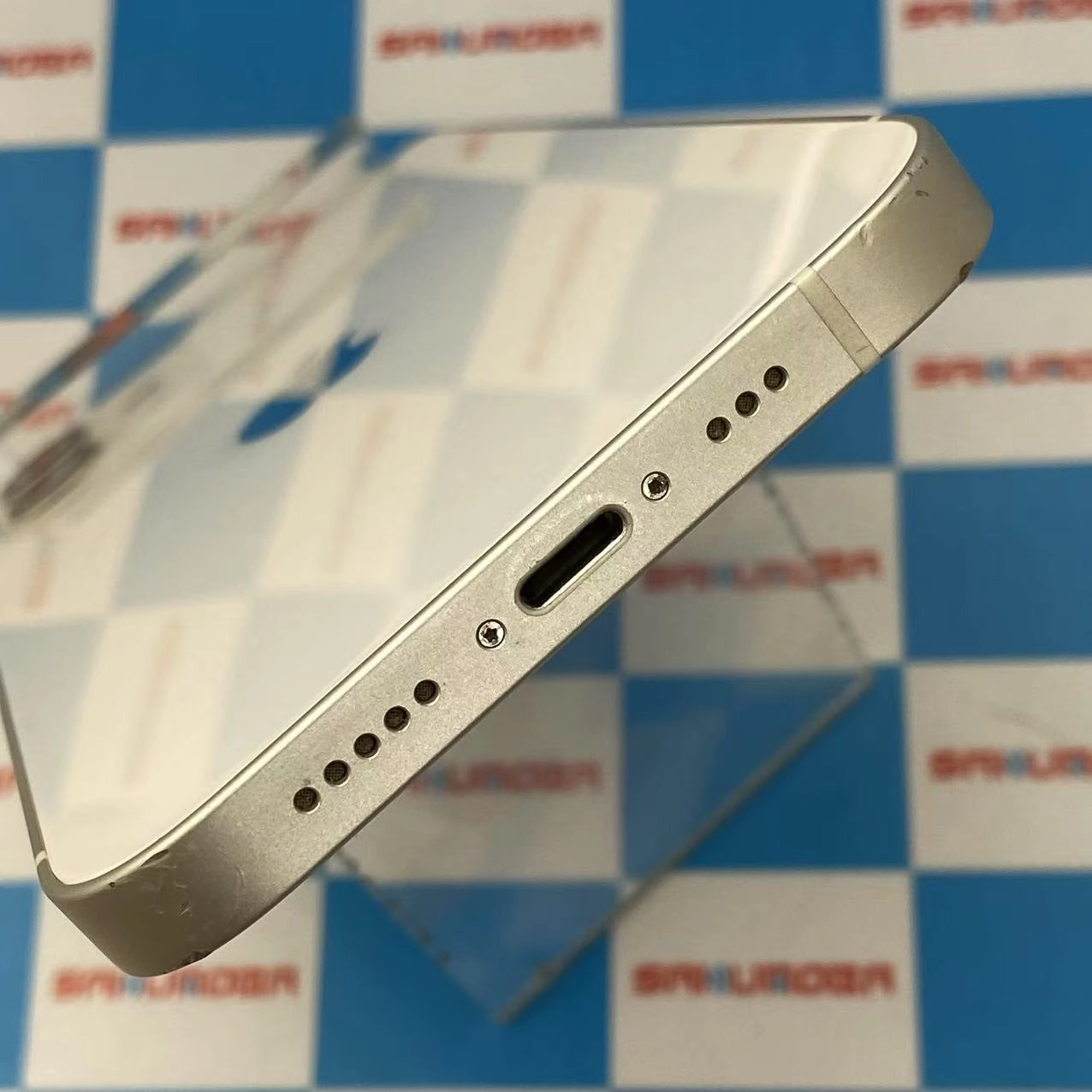 iPhone12 128GB ホワイト MGHV3J/A SIMロック解除済 docomo