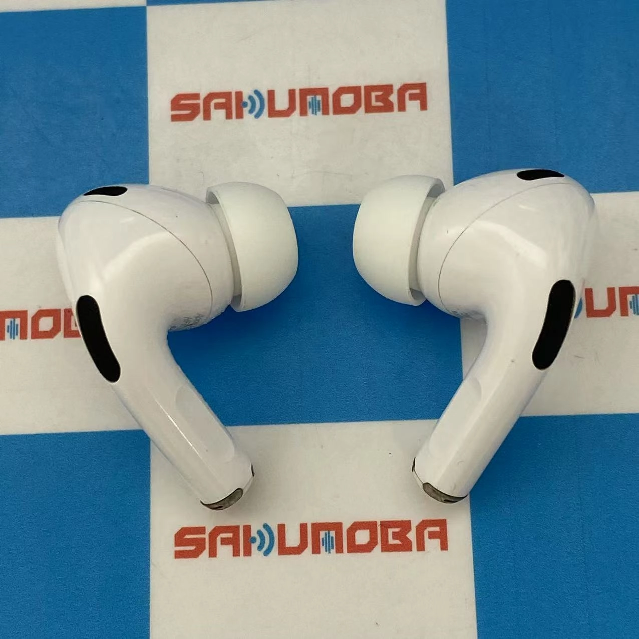 AirPods Pro 第2世代 MagSafe充電ケース(USB-C)付き ホワイト A2968