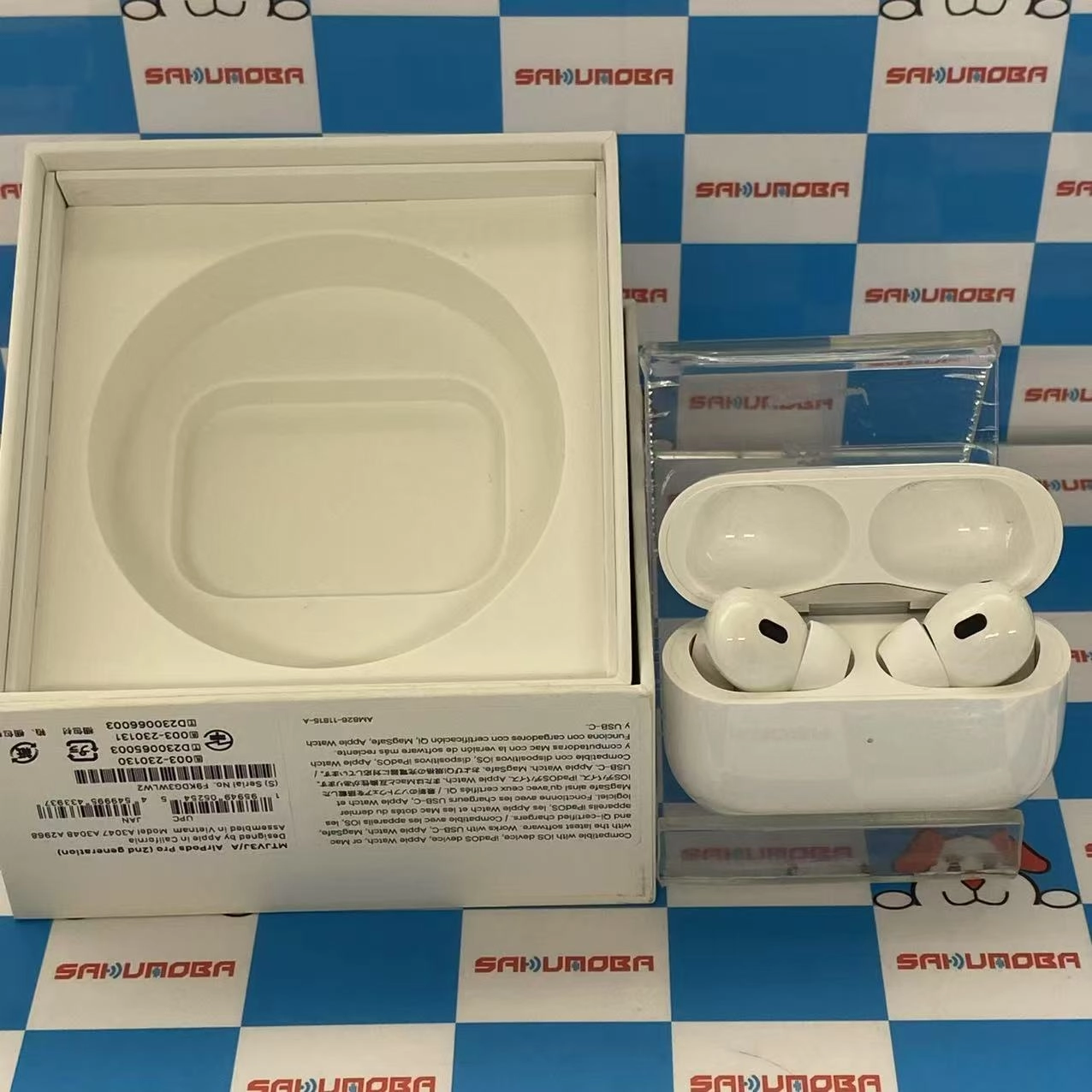 AirPods Pro 第2世代 MagSafe充電ケース(USB-C)付き ホワイト MTJV3J/A 美品