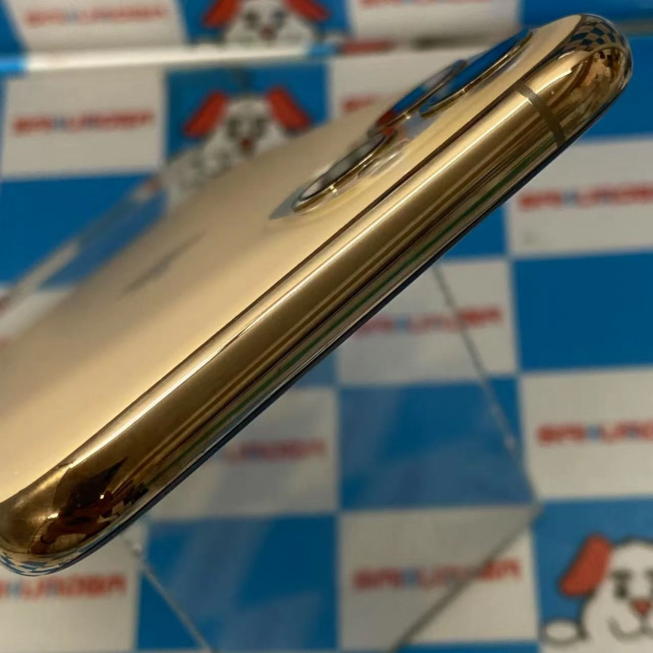 iPhone11 Pro 64GB ゴールド MWC52J/A SIMロック解除済 docomo 美品