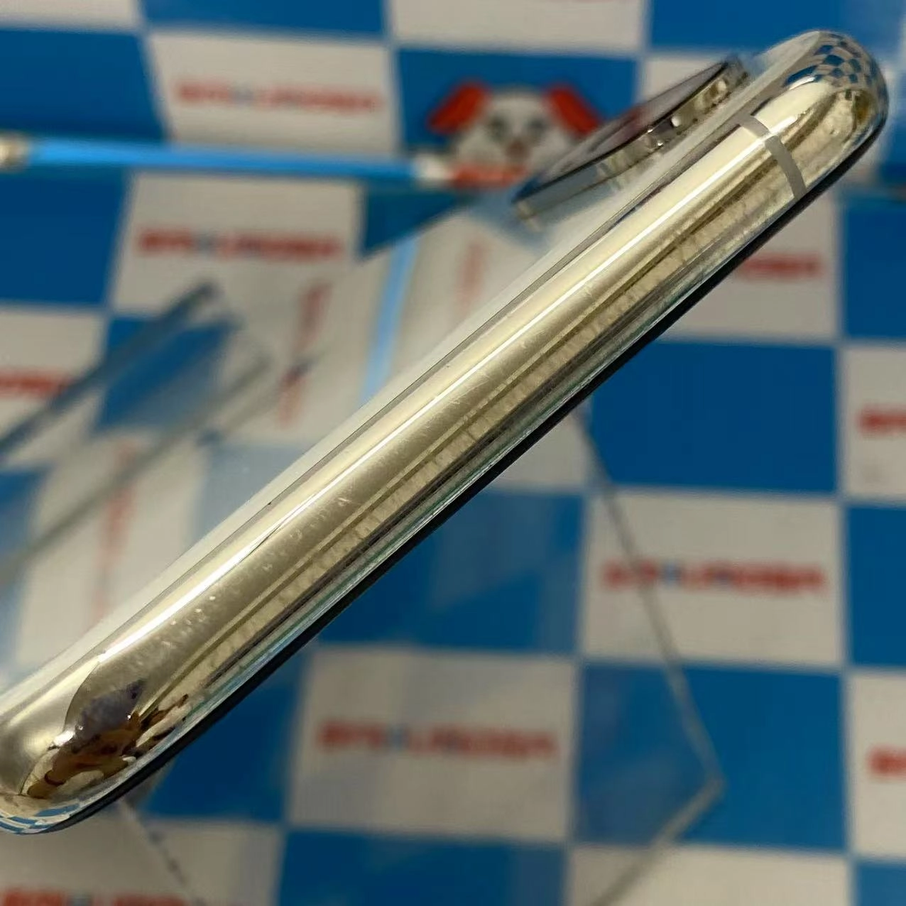 iPhoneXS 64GB シルバー MTAX2J/A SoftBank版SIMフリー