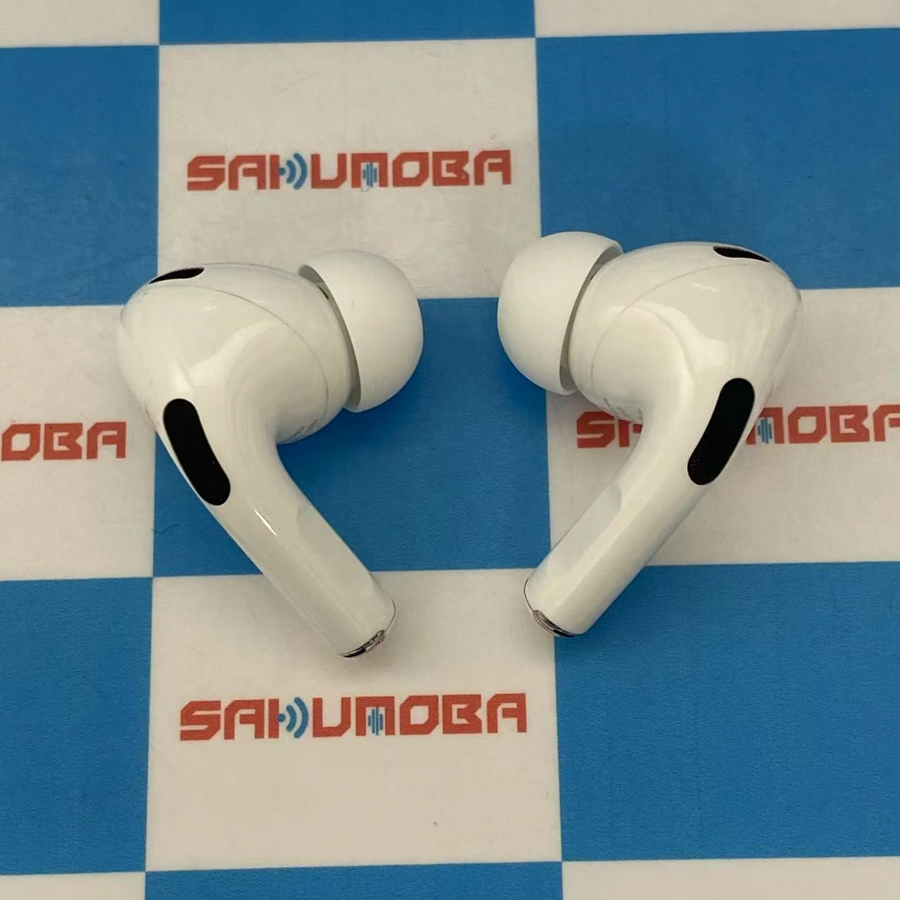 AirPods Pro 第2世代 MagSafe充電ケース(USB-C)付き ホワイト A2968