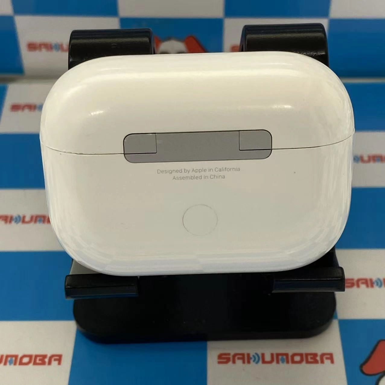 AirPods Pro 第2世代 MagSafe充電ケース(USB-C)付き ホワイト MTJV3J/A