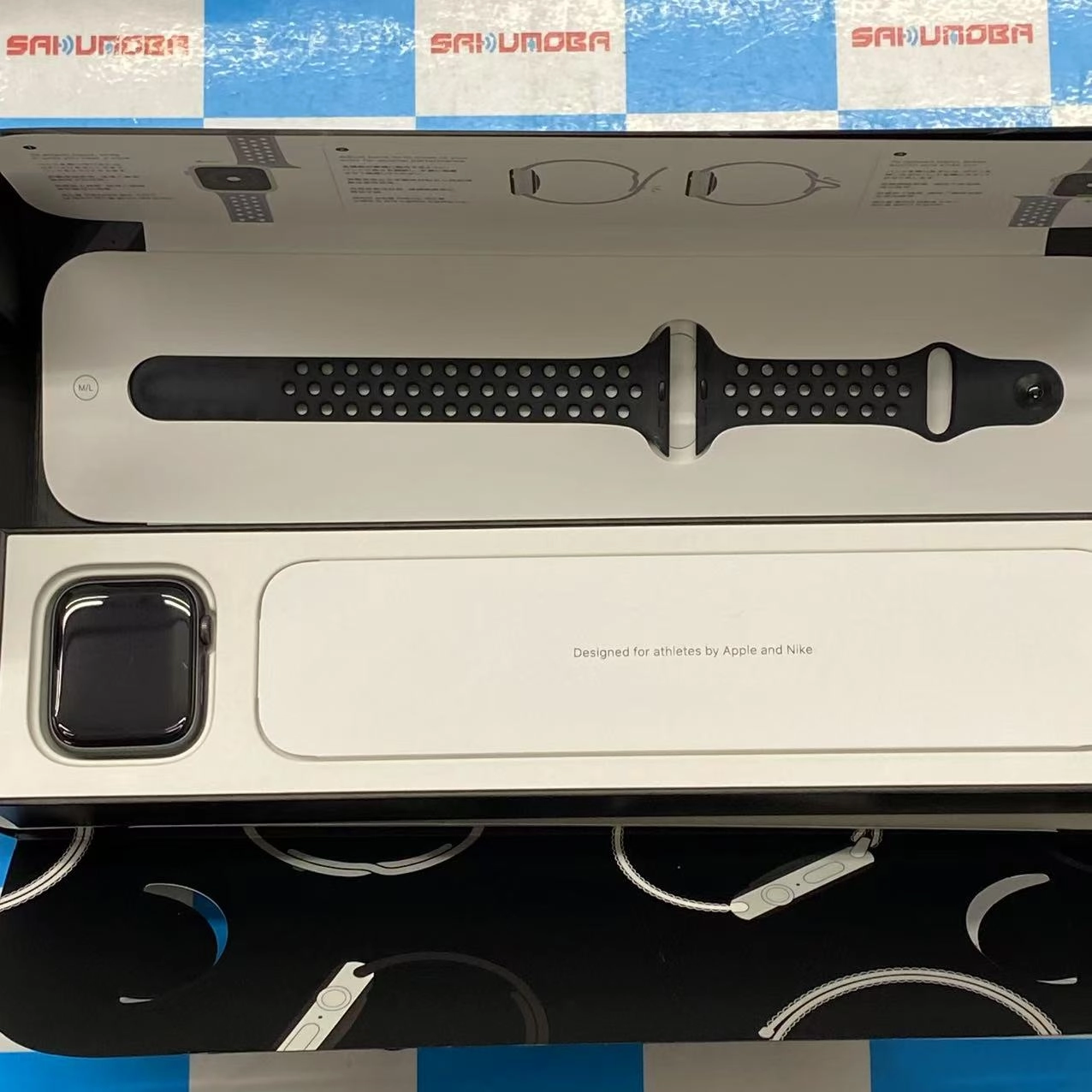 Apple Watch Nike+ Series 4 16GB スペースグレイ MU6L2J/A