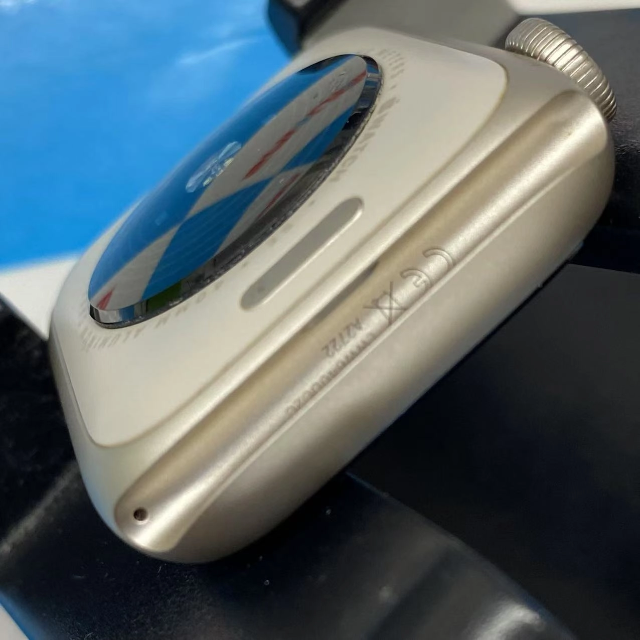 Apple Watch SE 第2世代 40mm GPSモデル 32GB スターライト MNJP3J/A 美品