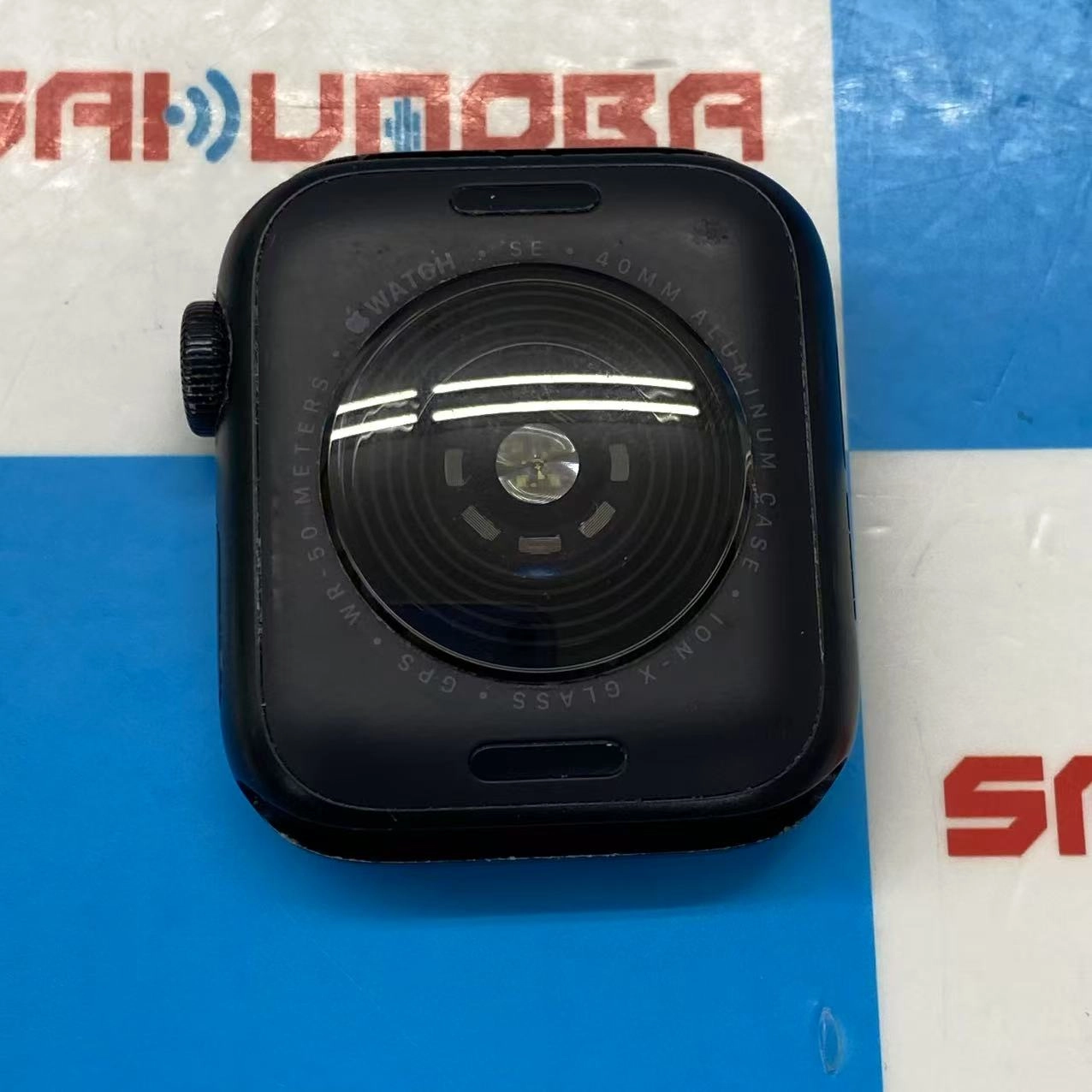 Apple Watch SE 第2世代 40mm GPSモデル 32GB ミッドナイト MNL83J/A