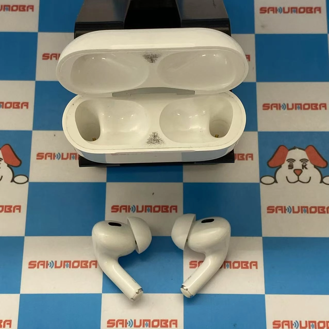 Airpods Pro 第2世代 ー ホワイト MQD83J/A