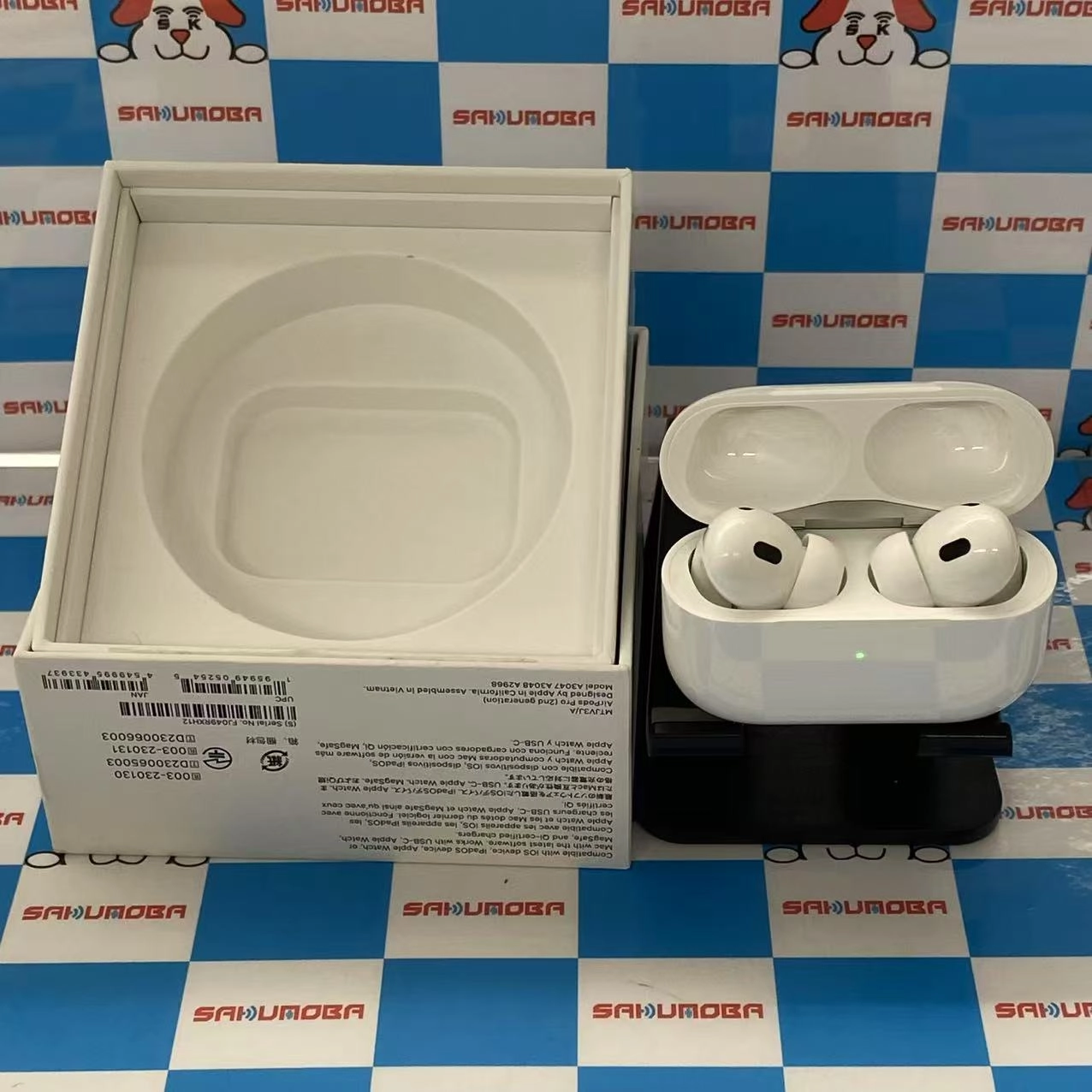 AirPods Pro 第2世代 MagSafe充電ケース(USB-C)付き ホワイト MTJV3J/A