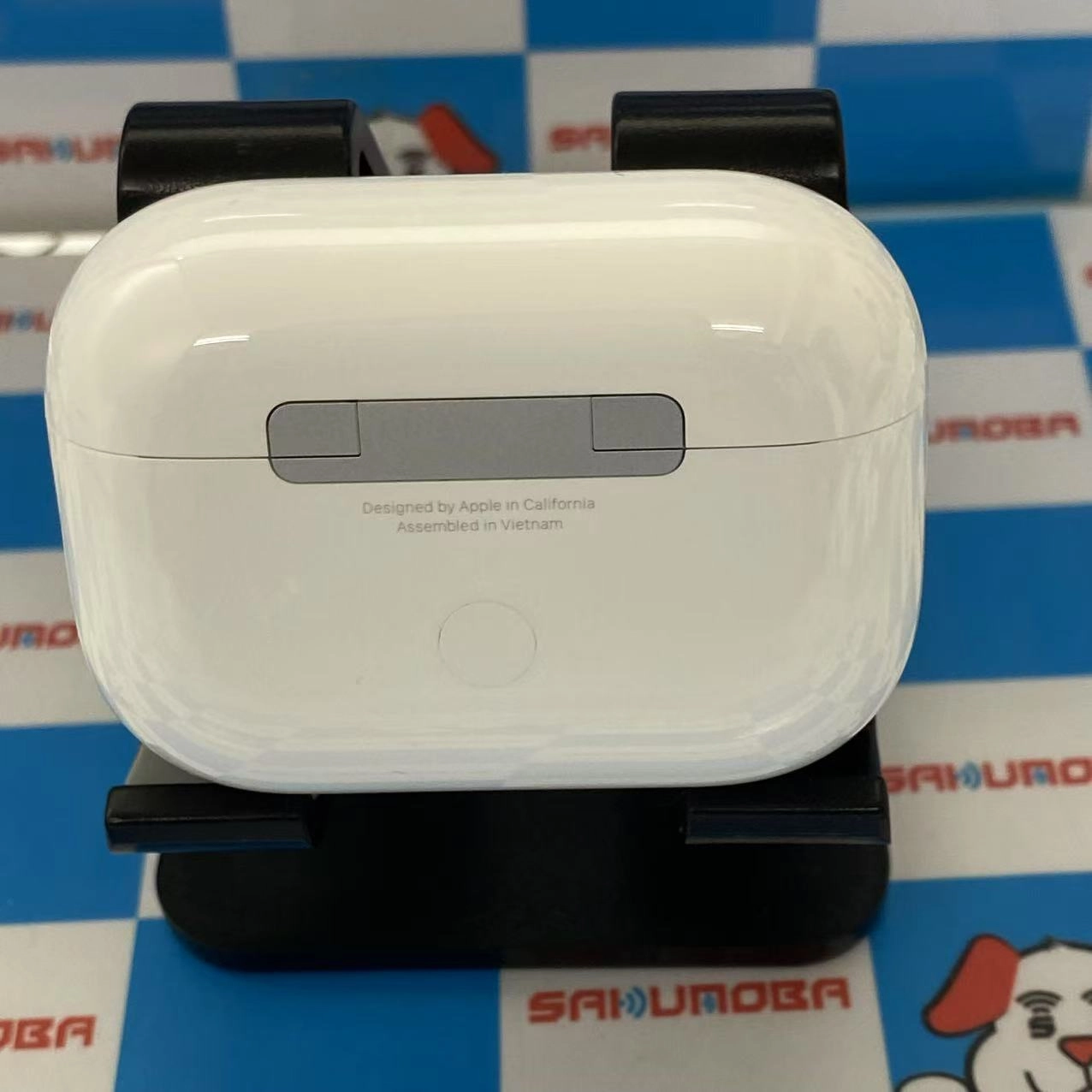 AirPods Pro 第2世代 MagSafe充電ケース(USB-C)付き ホワイト MTJV3J/A