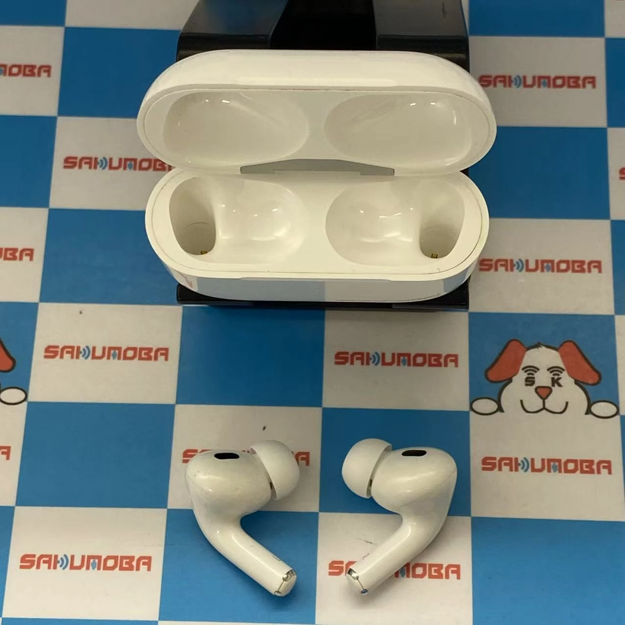 Airpods Pro 第2世代 ー ホワイト MQD83J/A