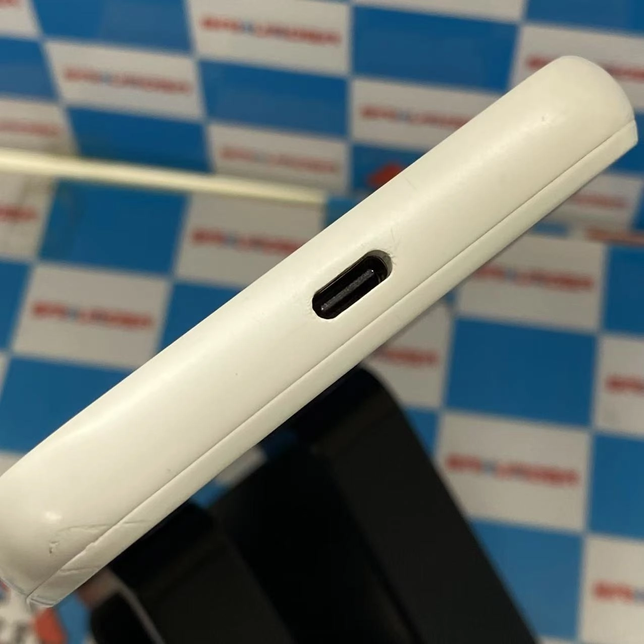 Galaxy 5G Mobile Wi-Fi SCR01 ** ホワイト