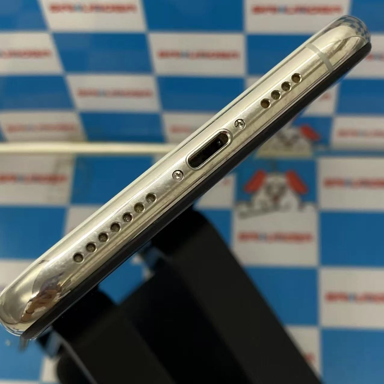 iPhoneXS Max 256GB シルバー MT6V2J/A docomo版SIMフリー