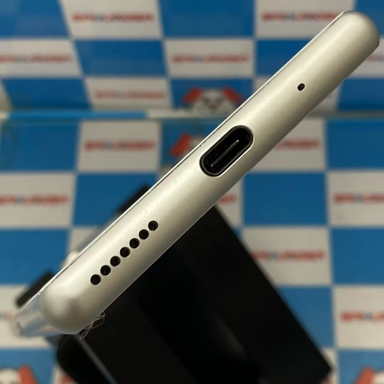 Xperia 8 64GB ホワイト SOV42 AU版SIMフリー 極美品 au