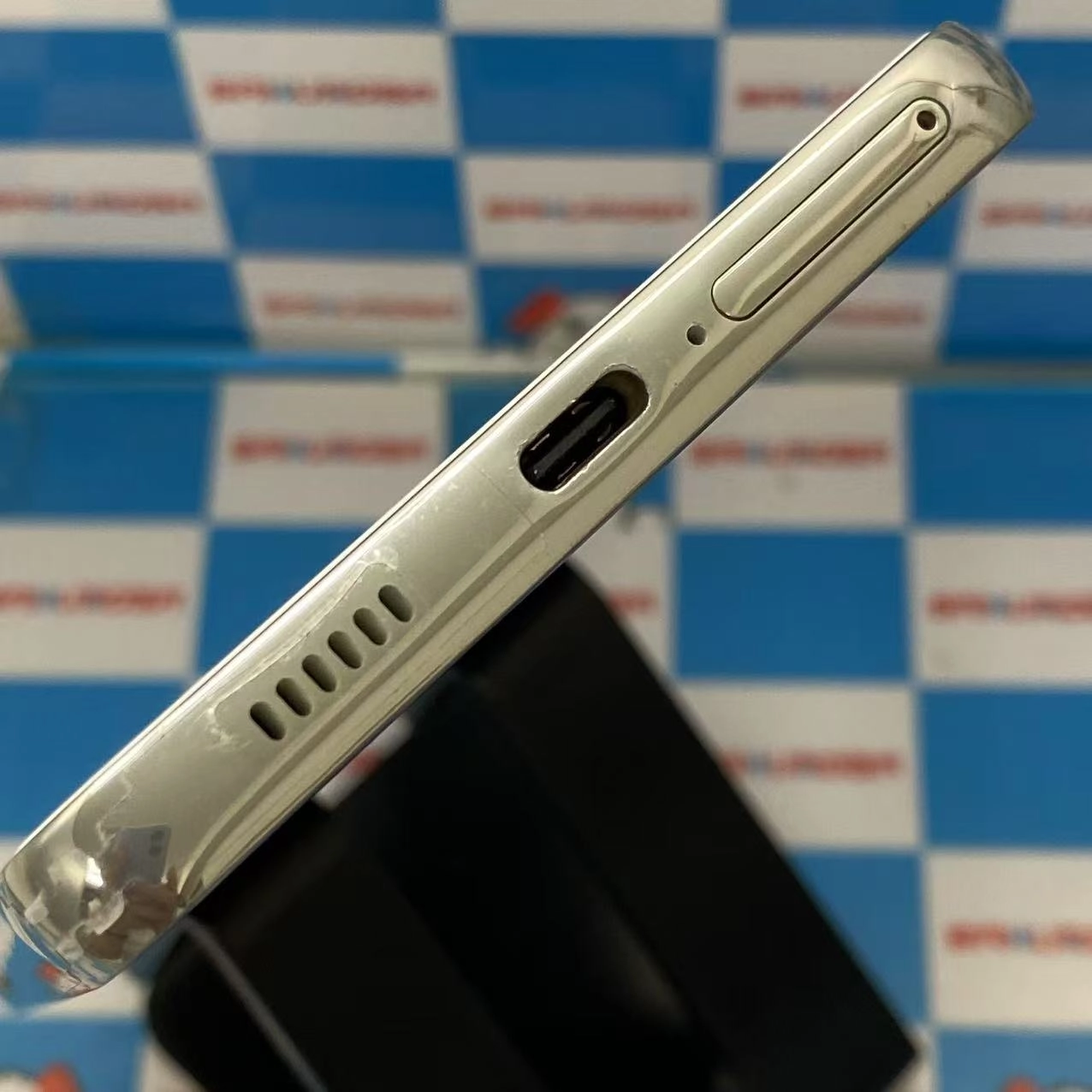 Galaxy A53 5G 128GB オーサムホワイト SC-53C SIMロック解除済 docomo 極美品