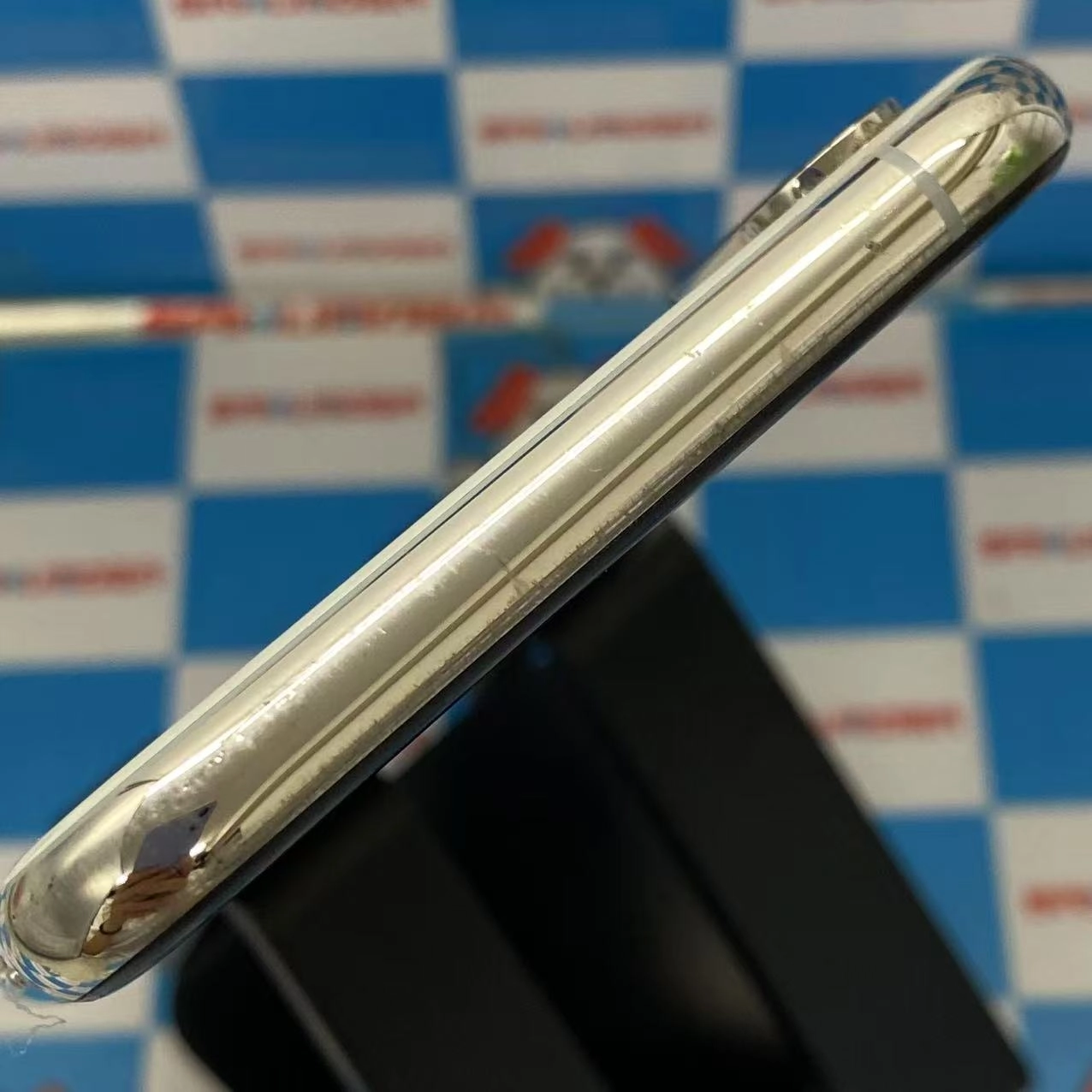 iPhoneXS 64GB シルバー MTAX2J/A docomo版SIMフリー