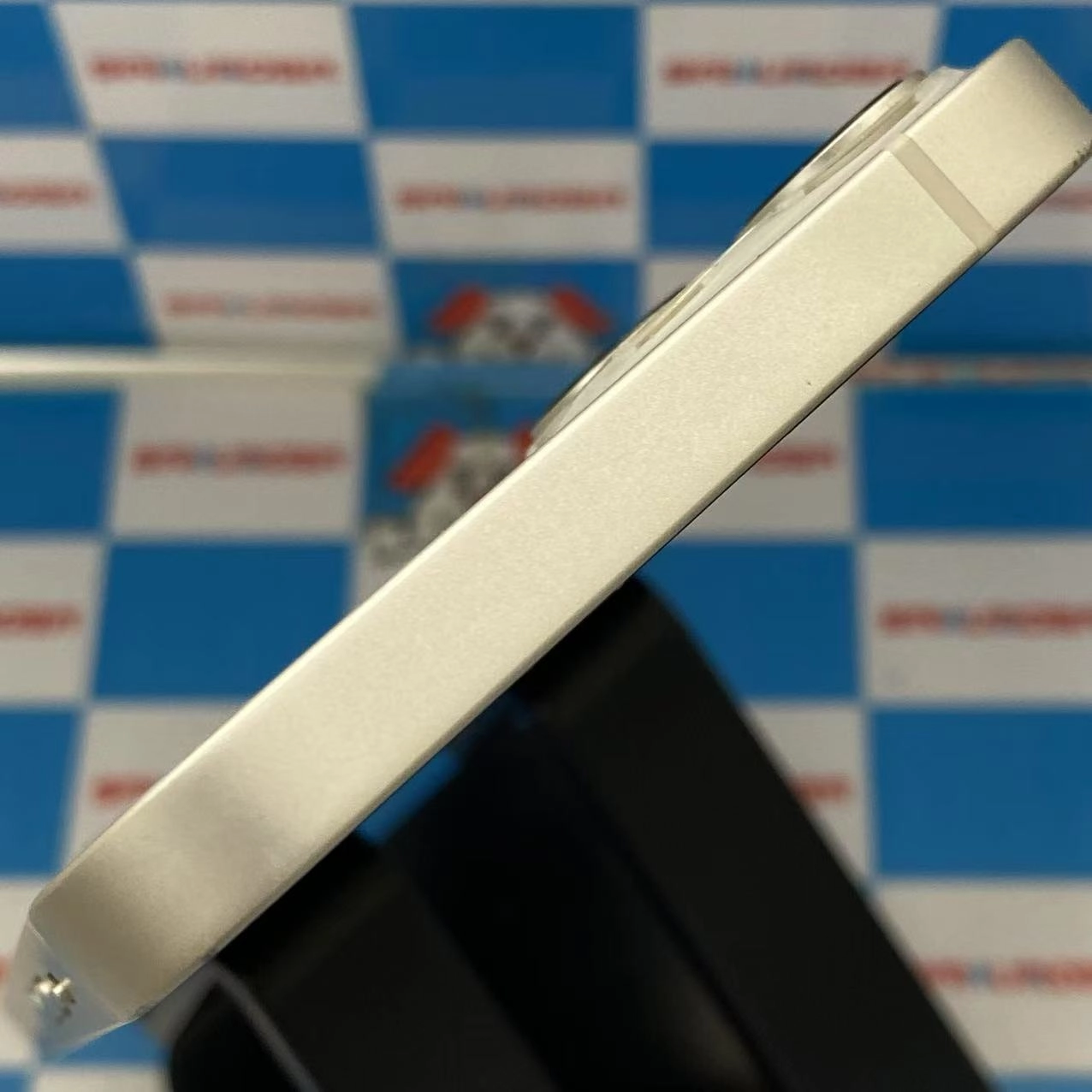 iPhone13 128GB スターライト MLND3J/A docomo版SIMフリー