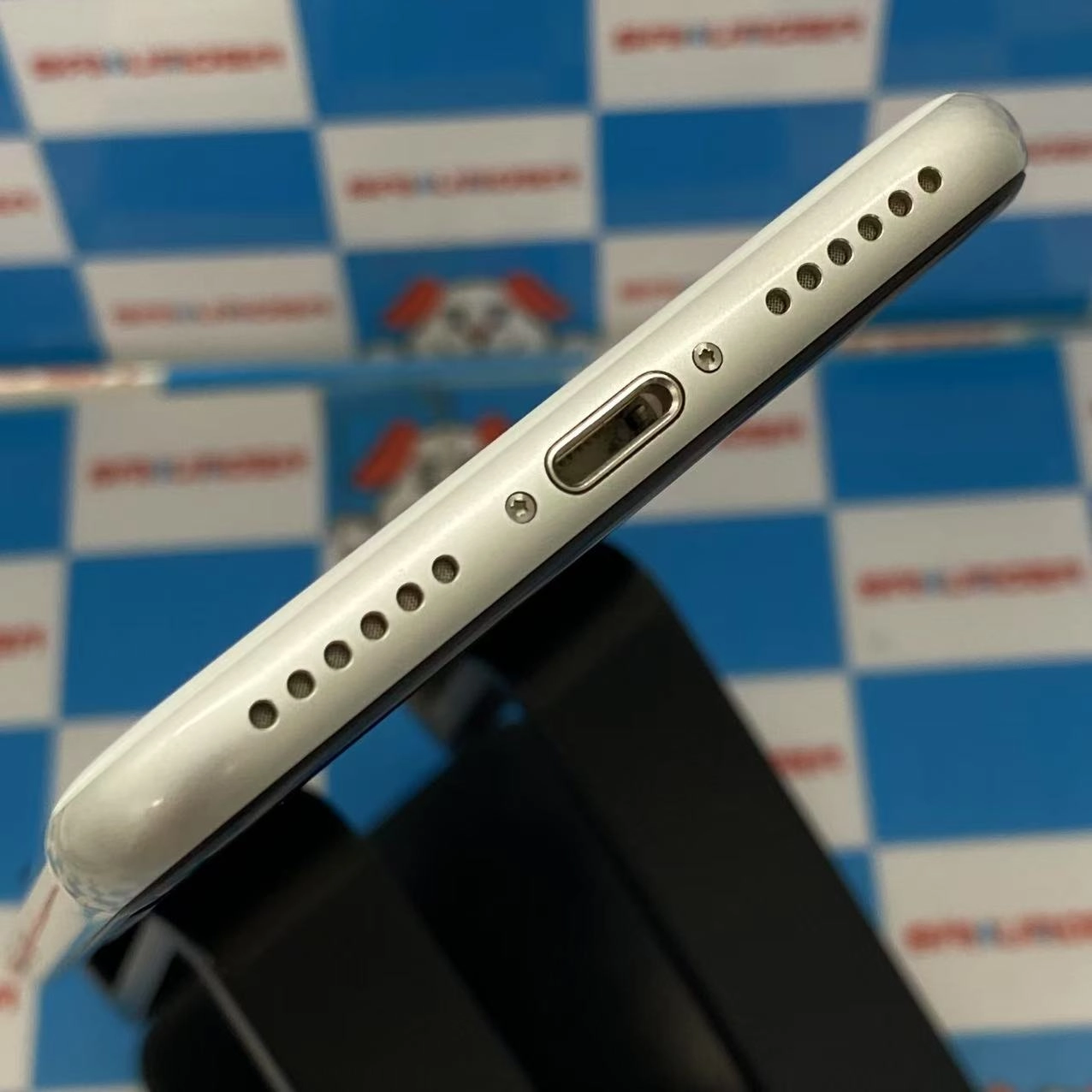 iPhoneSE 第2世代 64GB ホワイト MX9T2J/A SoftBank版SIMフリー ジャンク品