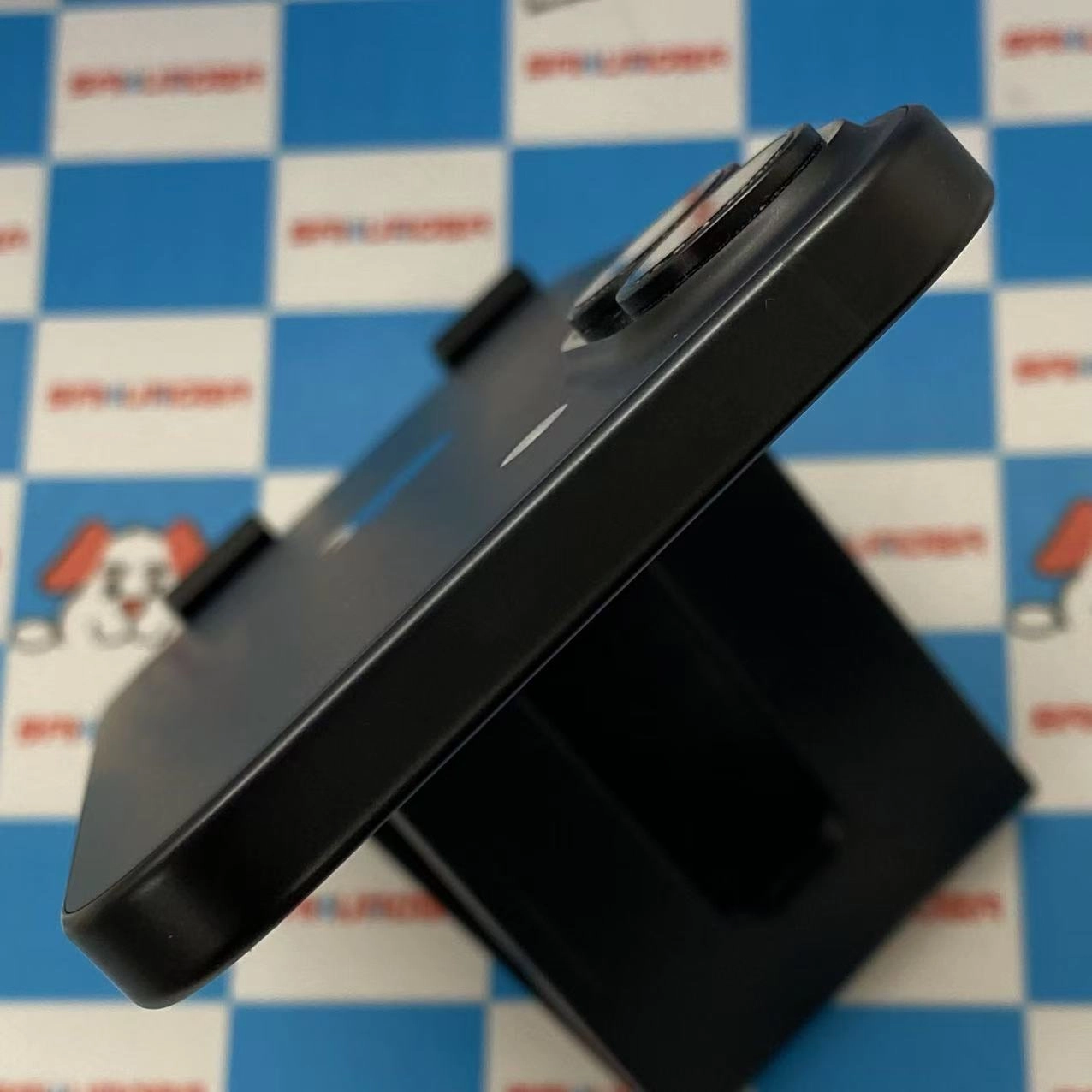 iPhone16 128GB ブラック MYDQ3J/A docomo版SIMフリー 美品