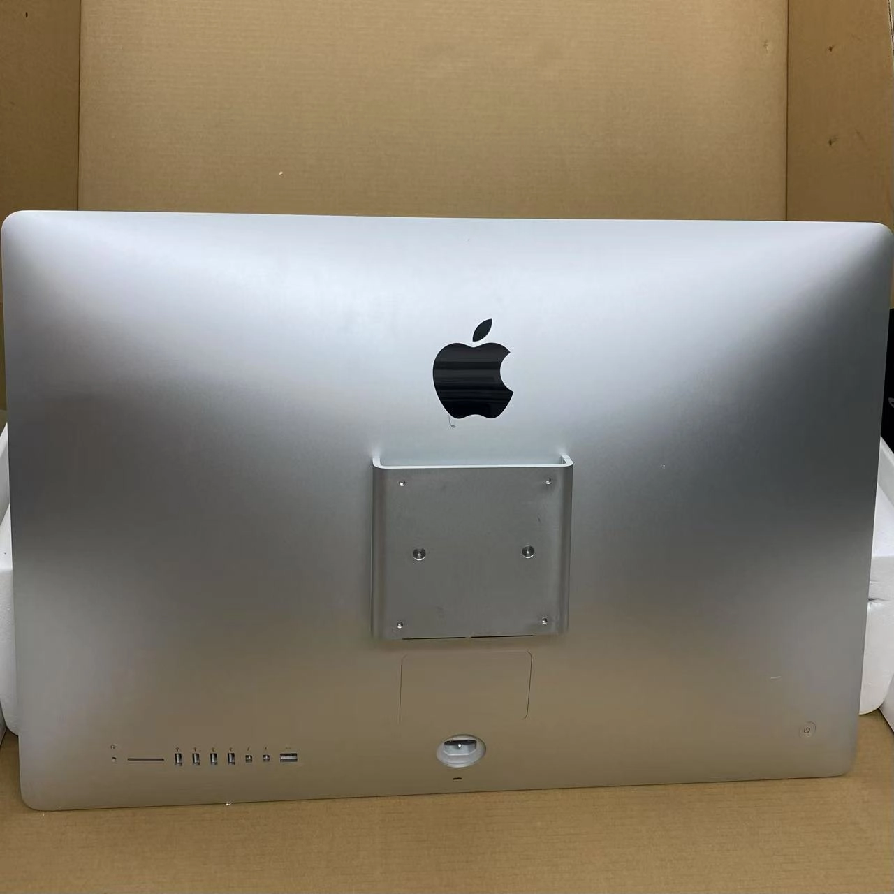 iMac (Retina 5K, 27-inch, Late 2014) 16GB 512GB 3.5GHz Core i5 シルバー A1419