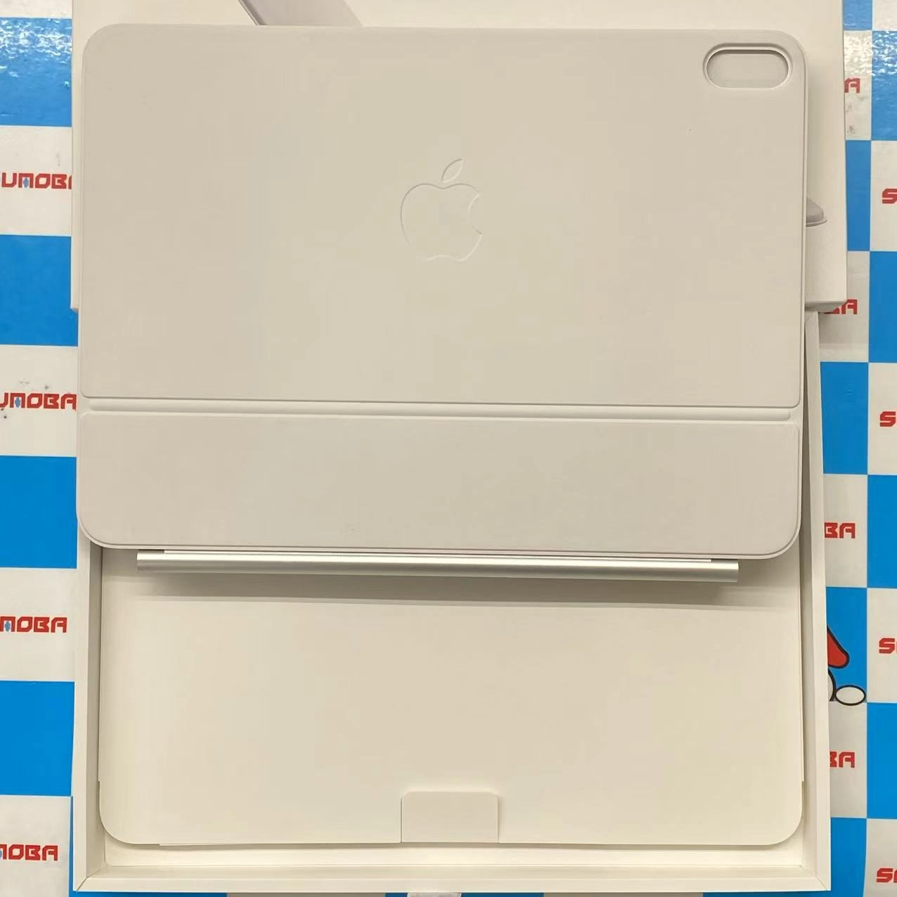 iPad Air 11インチ（M3）用Magic Keyboard ホワイト MDFV4J/A
