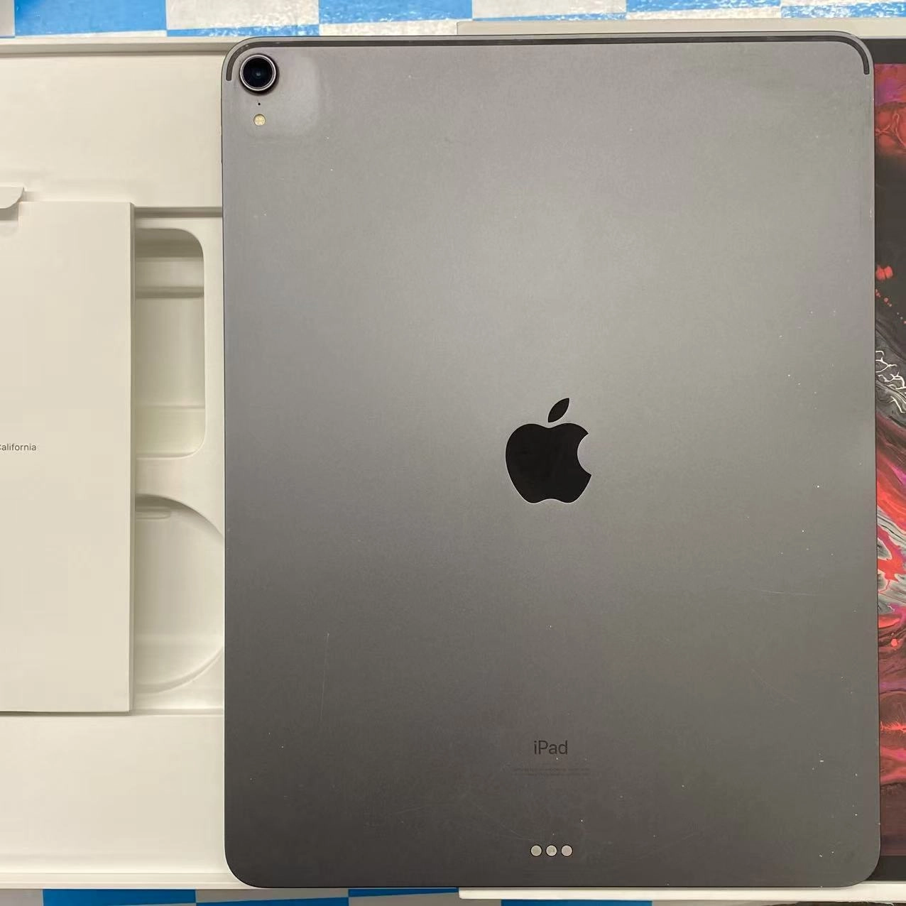 iPad Pro 12.9インチ 第3世代 Wi-Fiモデル 64GB スペースグレイ MTEL2LL/A SIMフリー 訳あり品