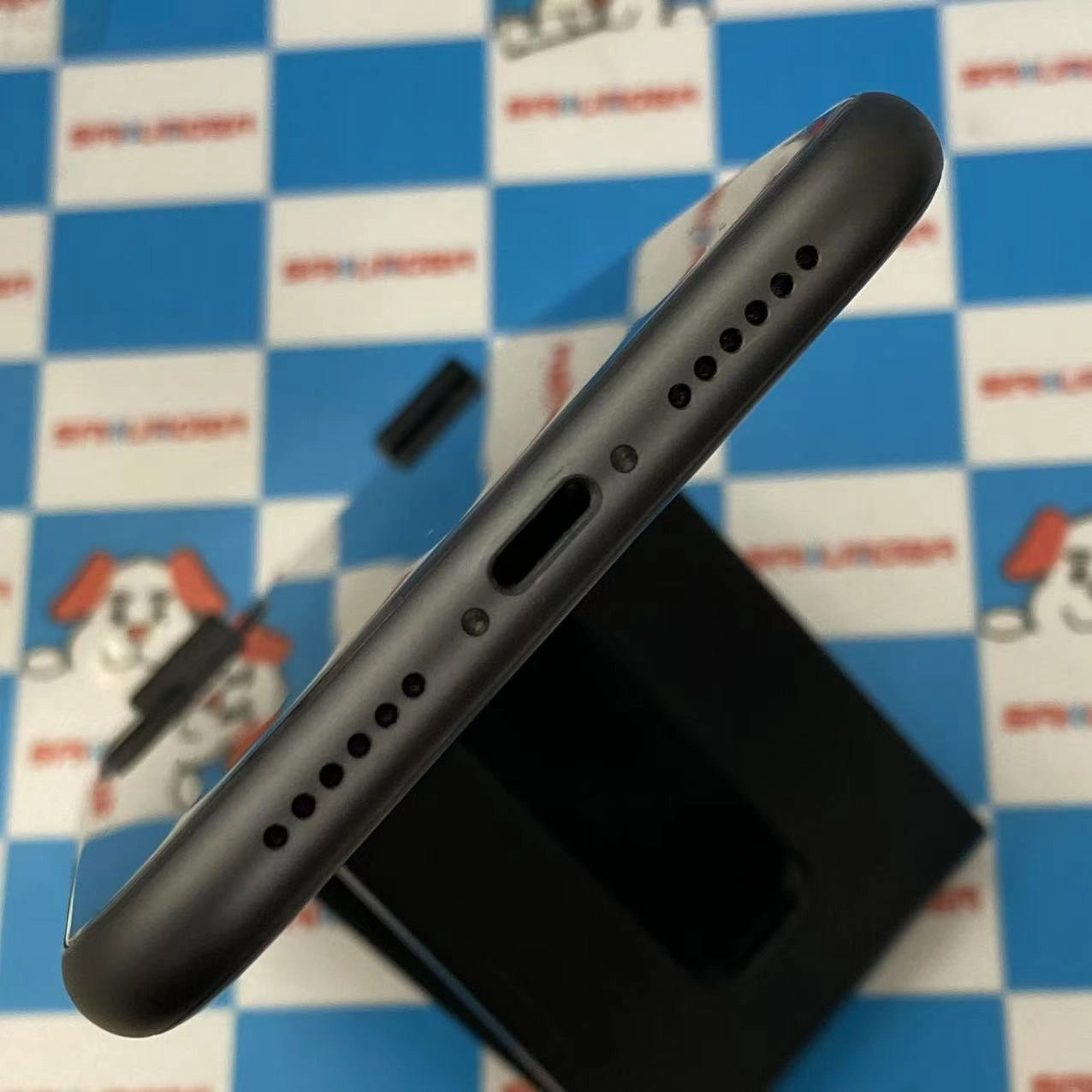 iPhone11 256GB ブラック MHDP3J/A AU版SIMフリー au